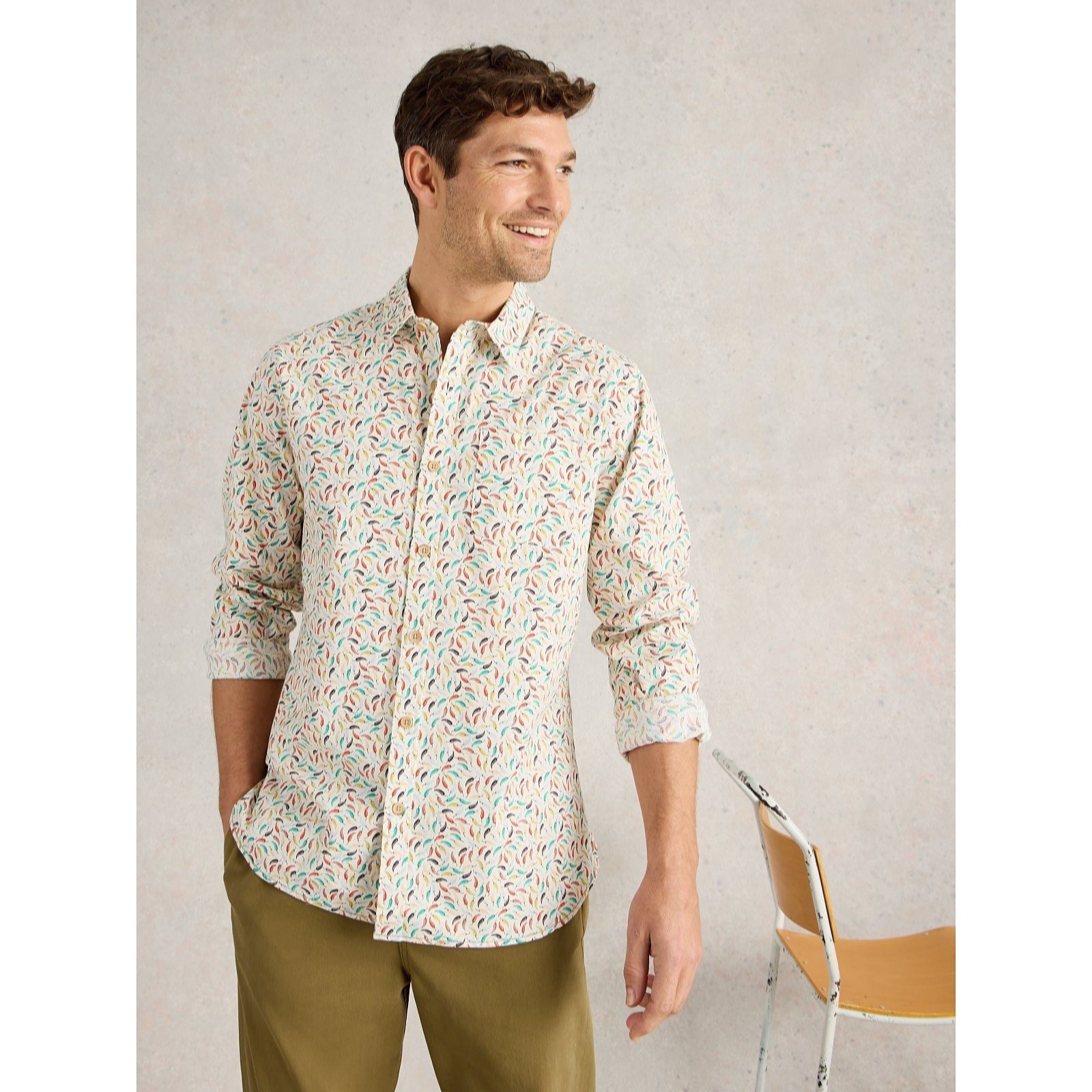 White Stuff Men's Salcombe Chillis Printed Shirt