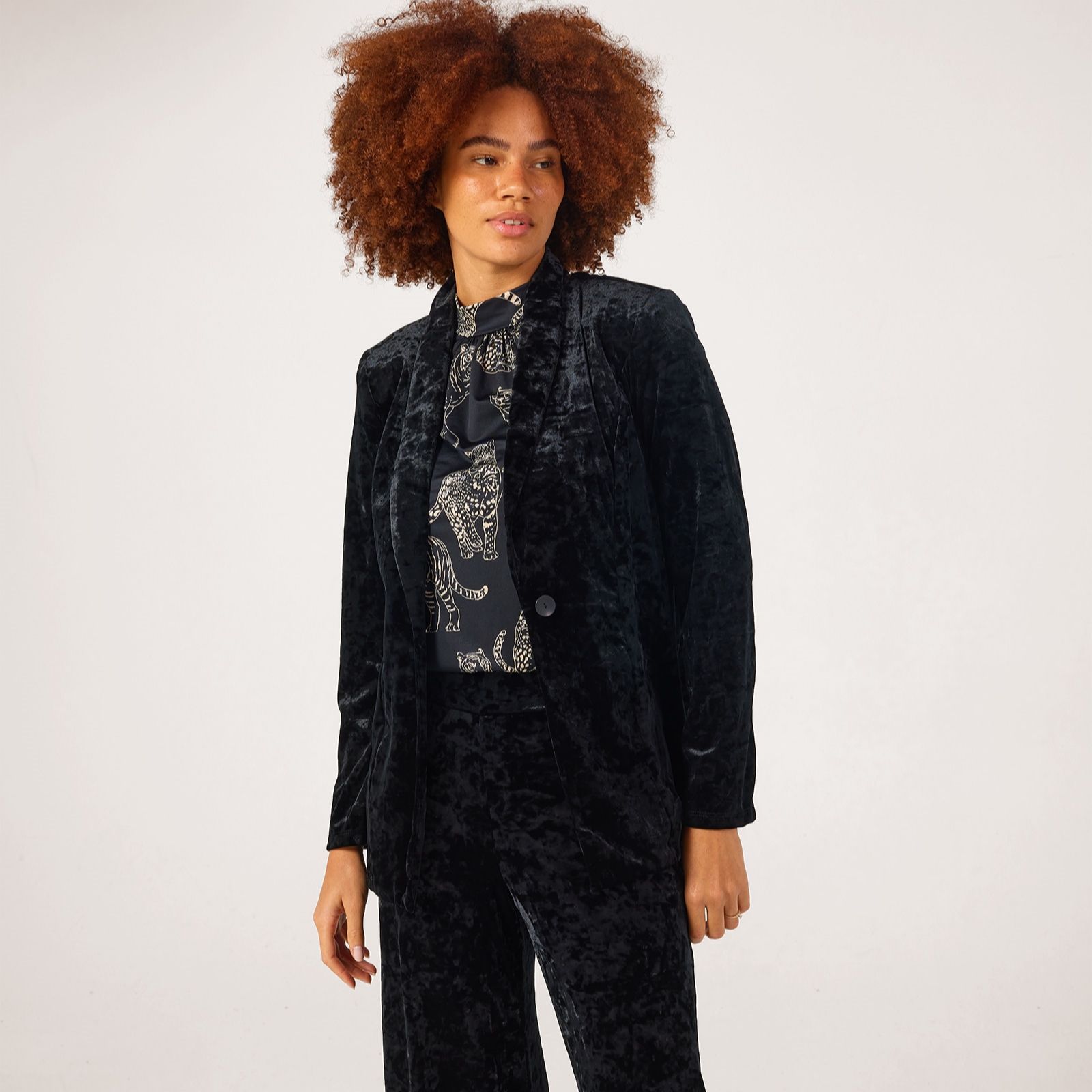 Kim & Co Crushed Velvet Shawl Collar Evening Jacket
