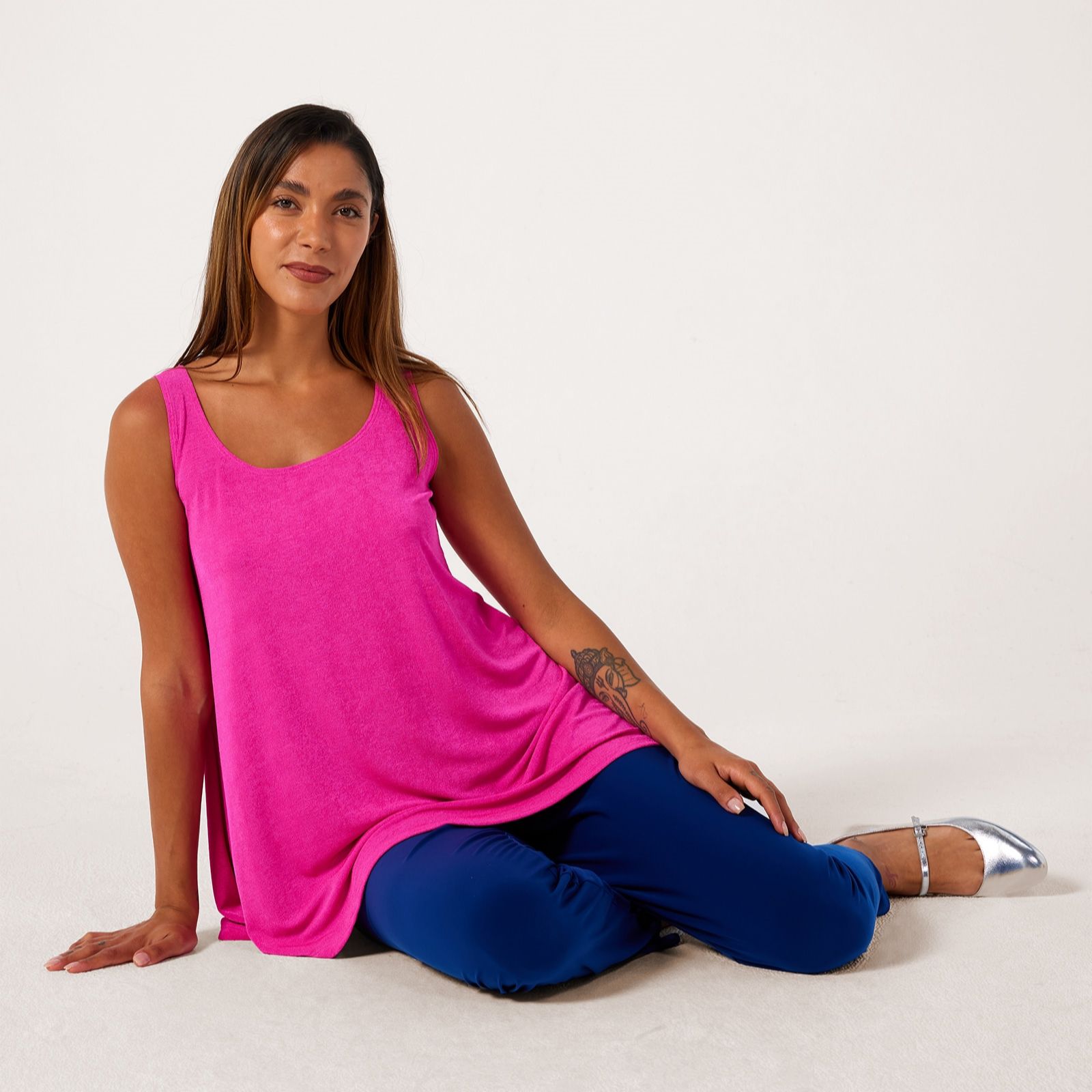 Kim & Co Poly Slinky Sleeveless Flared Tunic