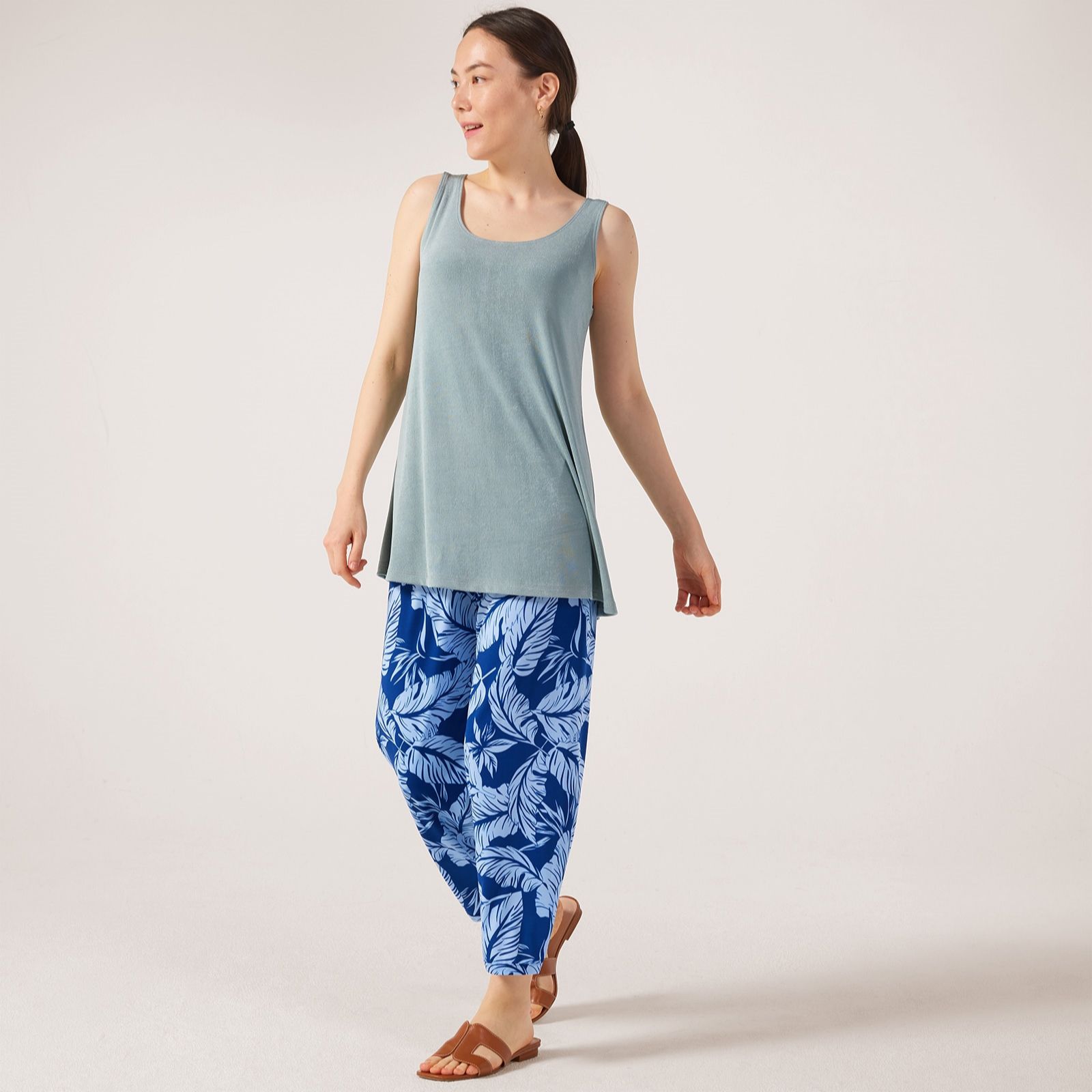 Kim & Co Poly Slinky Sleeveless Flared Tunic