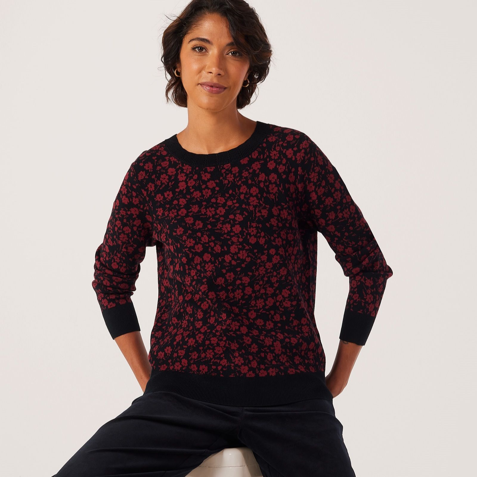 Denim & Co. Crew Neck Pattern Intarsia Jumper
