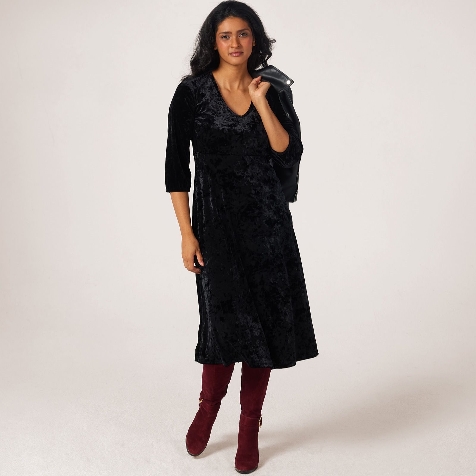 Kim & Co Crushed Velvet 3/4 Boat Neck Midi Dress