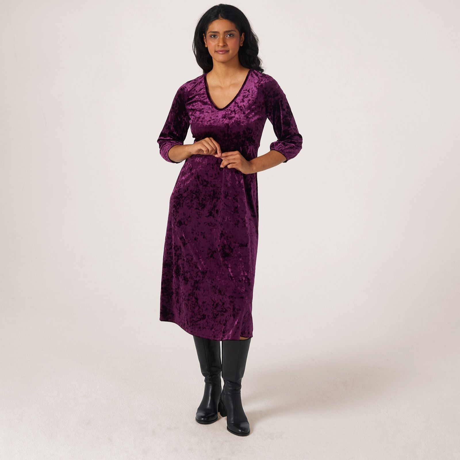 Kim & Co Crushed Velvet 3/4 Boat Neck Midi Dress