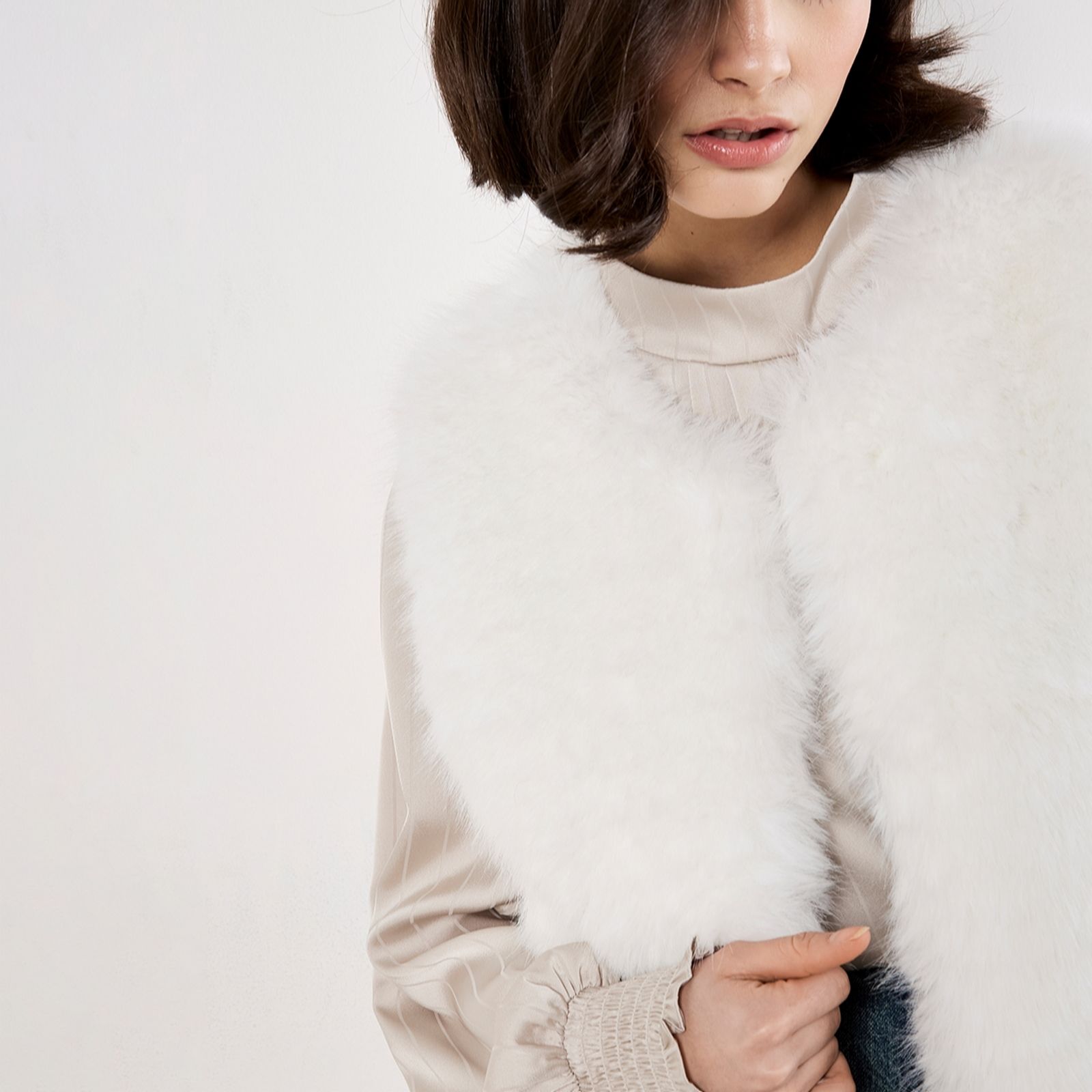 Apricot Apricot Fur Cropped Gilet