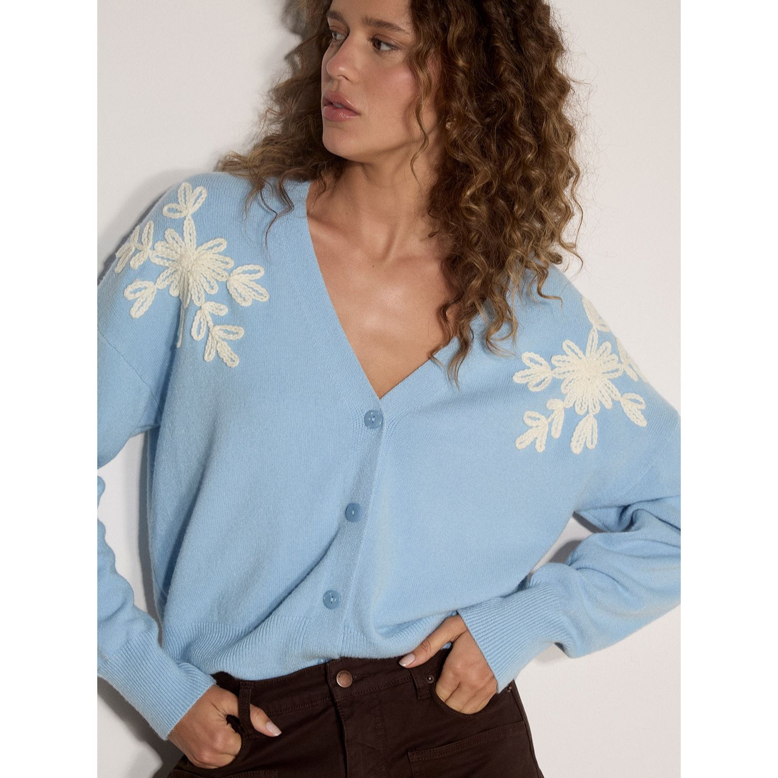 Apricot Embroidered Flower Fine Knit Cardigan