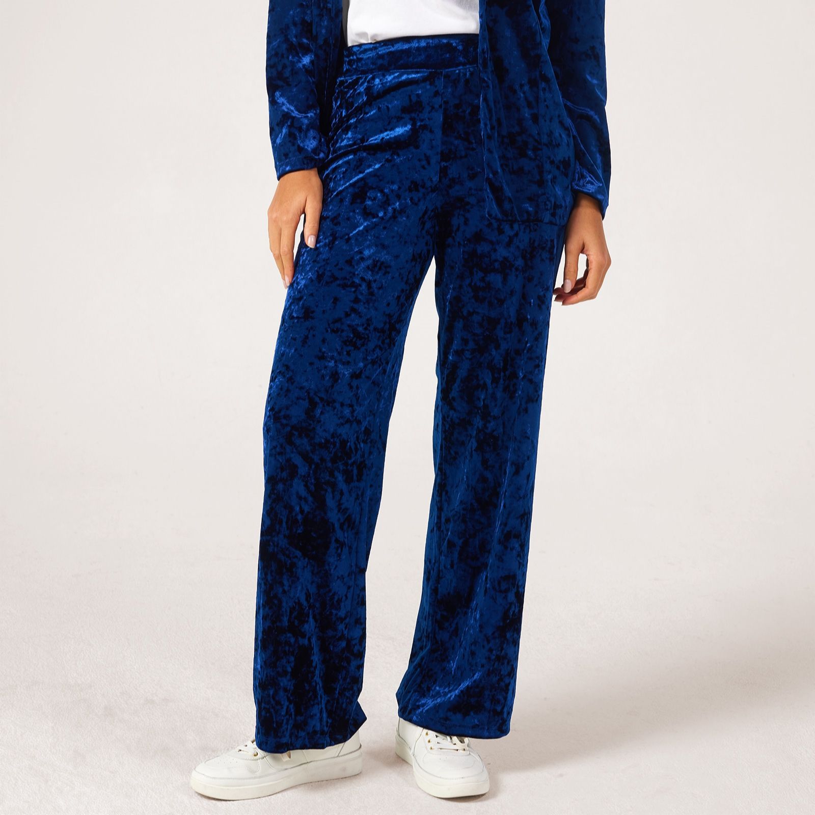 Kim & Co Crushed Velvet Seamfree Kati Straight Petite Trousers