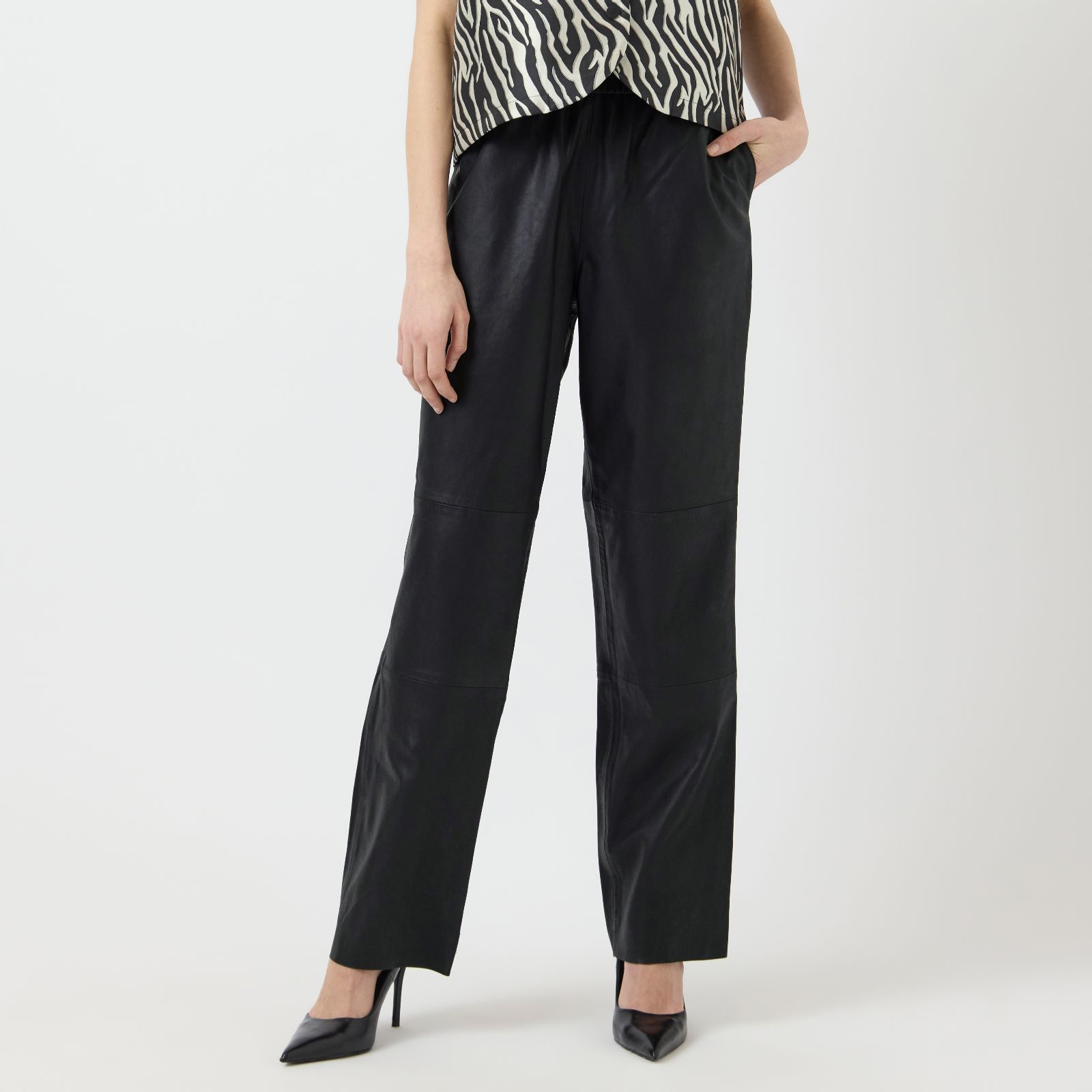YAS Sophie High-Waisted Leather Trousers