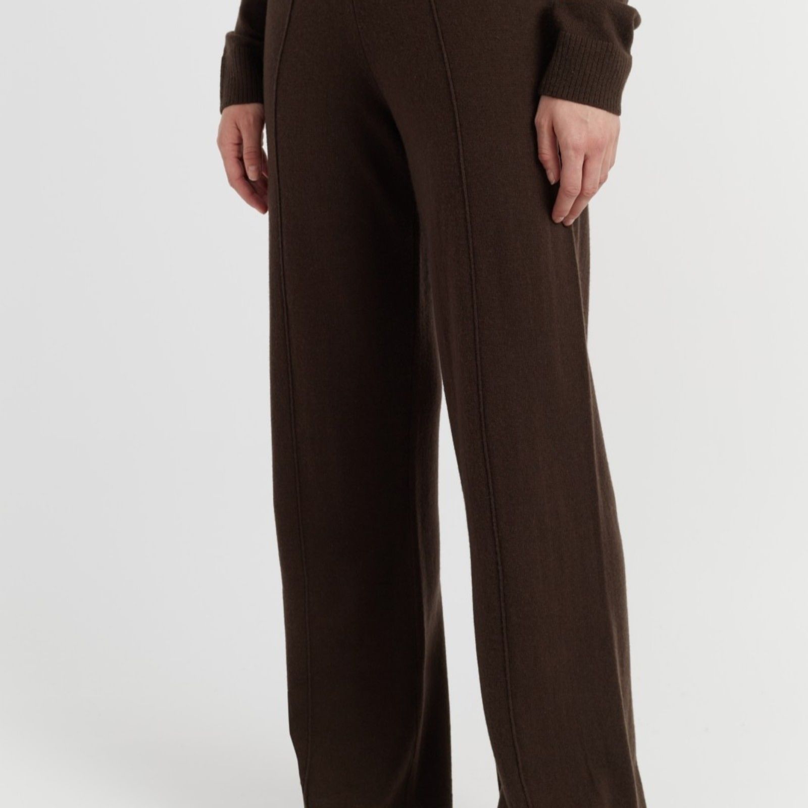Chinti & Parker Wool Cashmere Blend wide Leg Trouser with Front Seam Detail