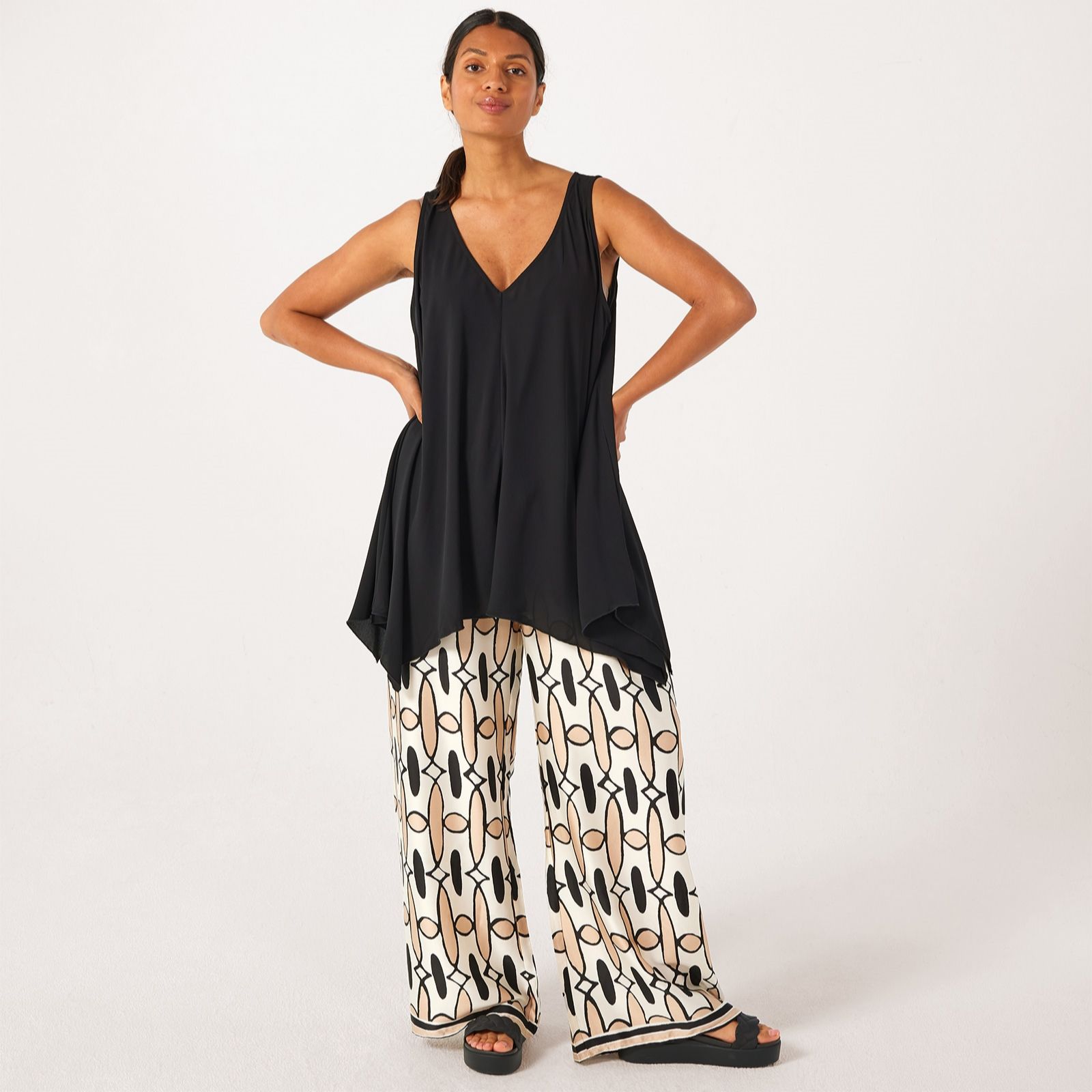 Malissa J Crepe Feel Sleeveless Top