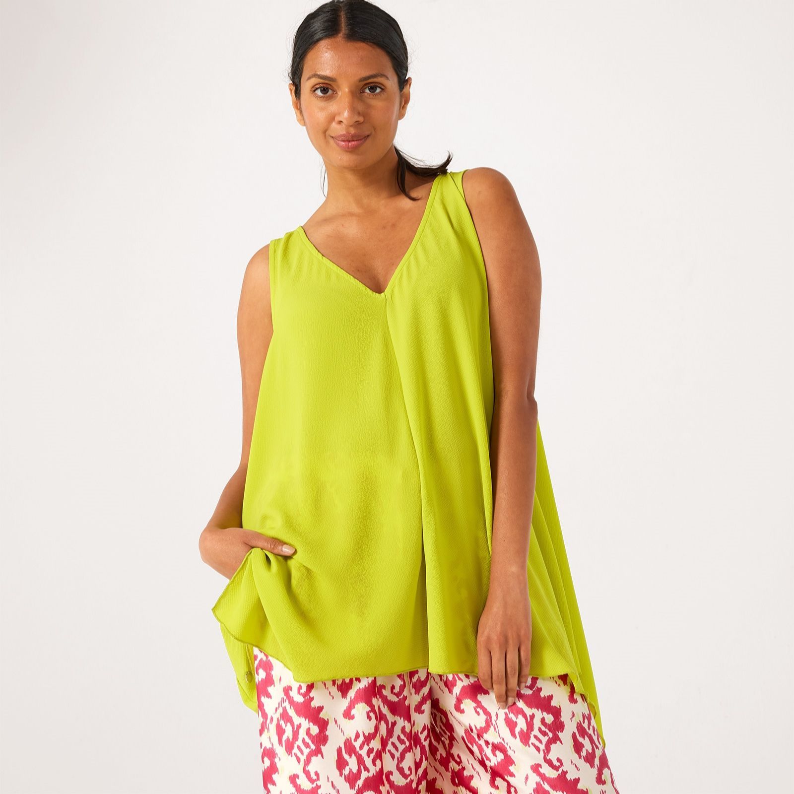 Malissa J Crepe Feel Sleeveless Top