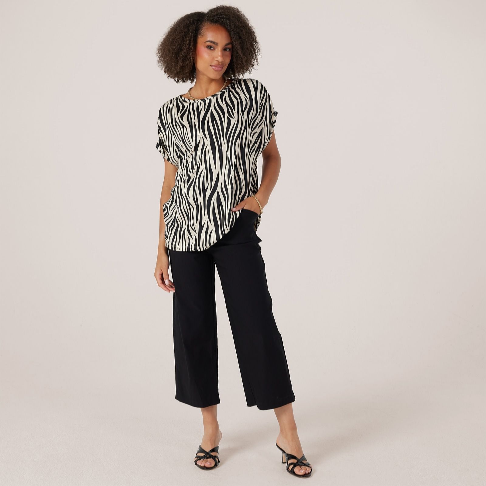 Kim & Co Printed Brazil Jersey Dolman Sleeve Top