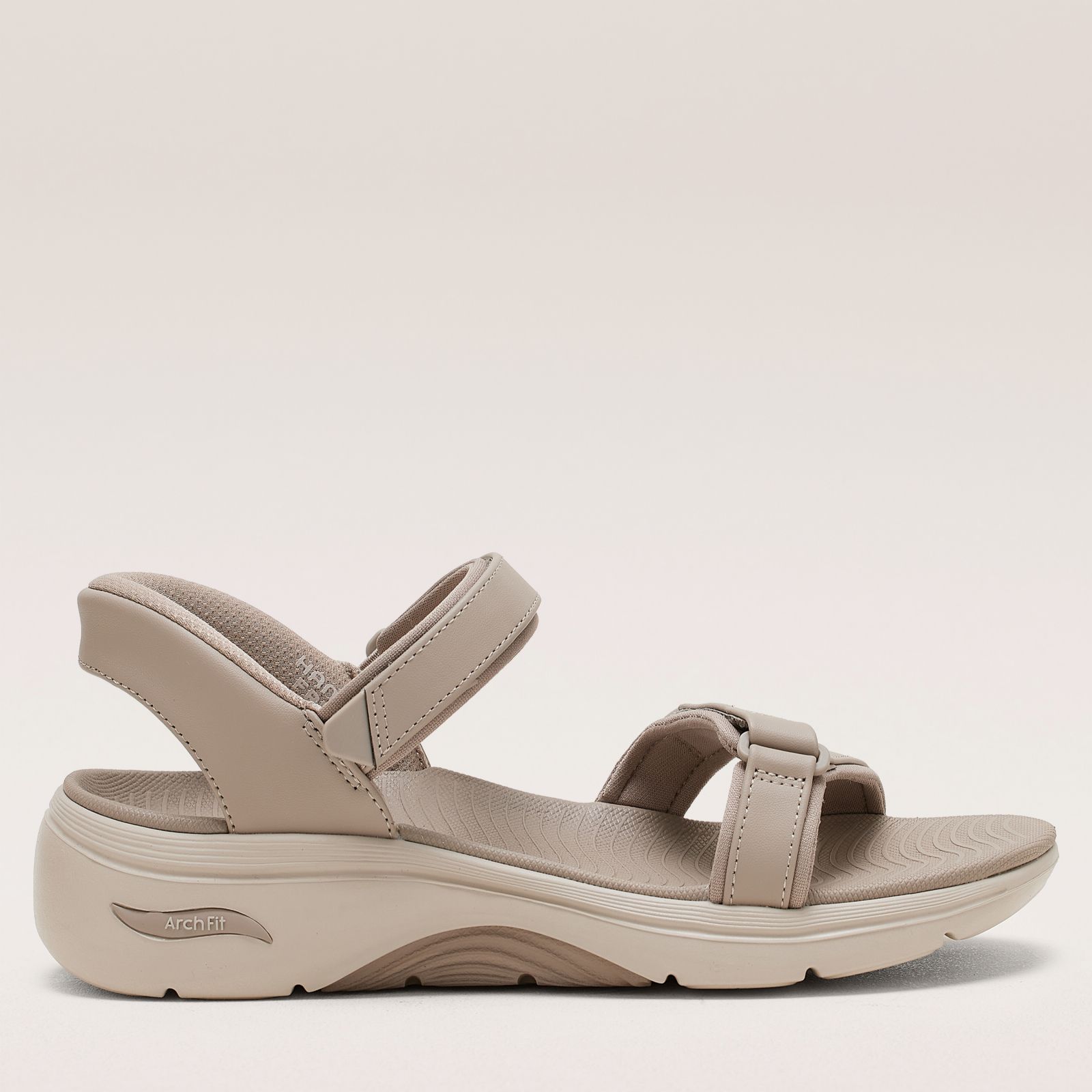 Outlet Skechers GoWalk Arch Fit Slip-In Sandal