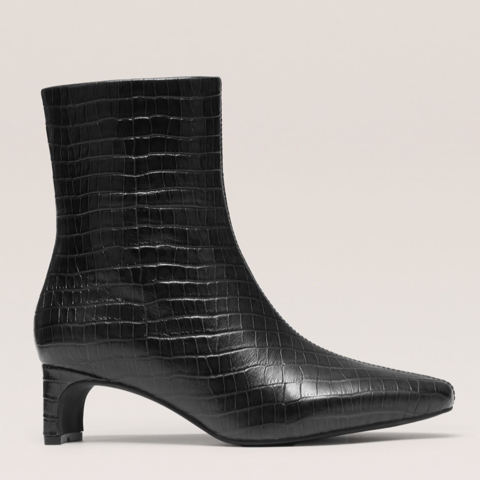  Clarks Edina Zip Leather Ankle Boot