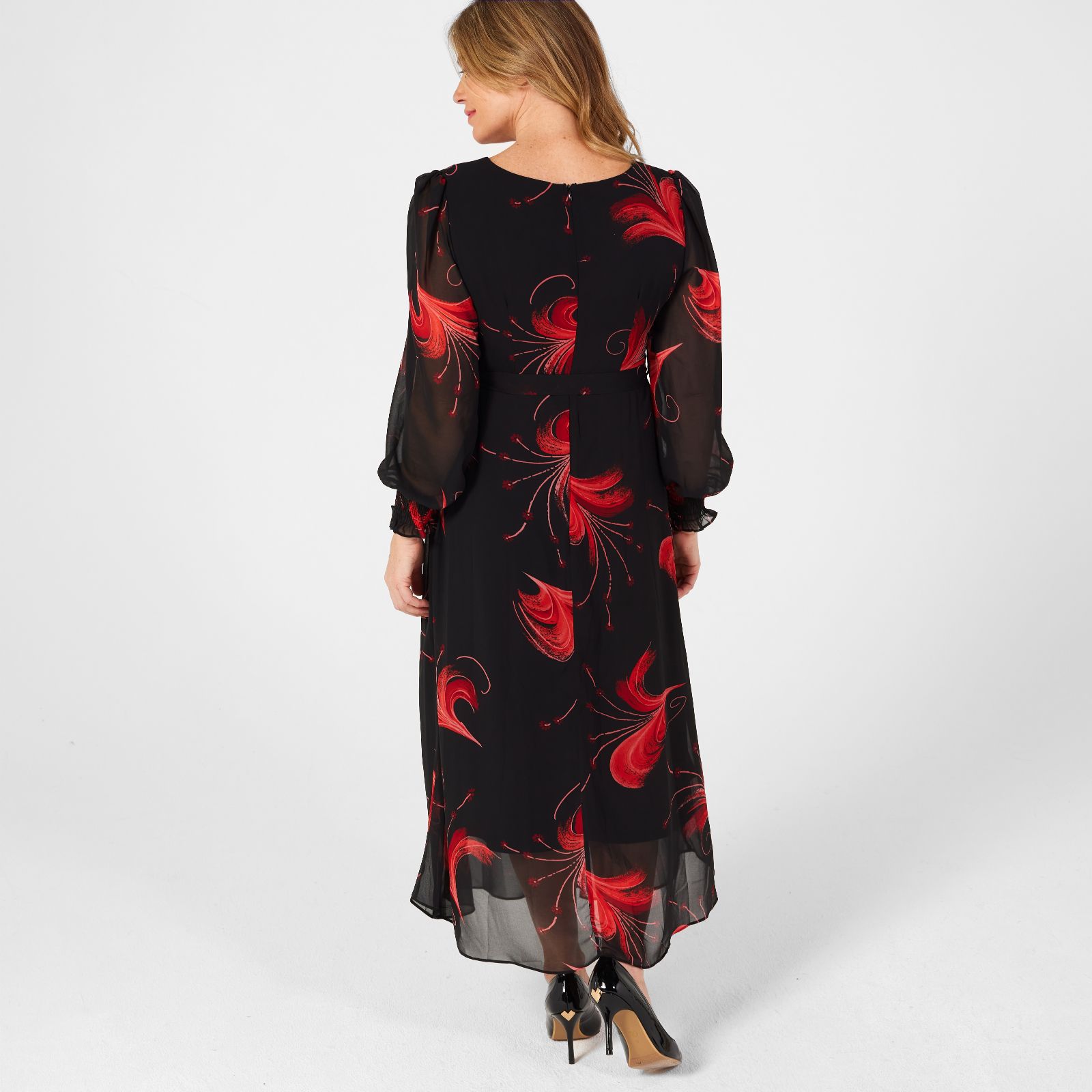Izabel London Printed Long Sleeve Midaxi Dress