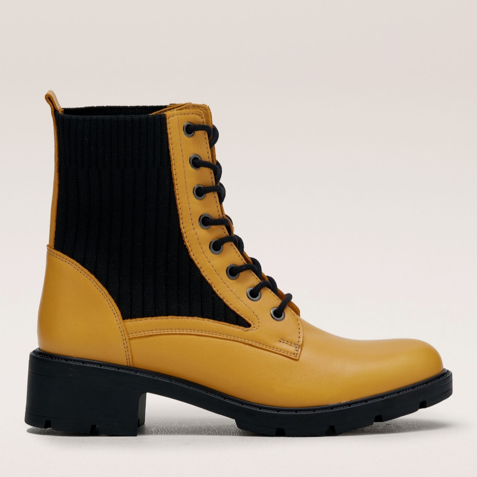 Outlet Adesso Wallis Lace Up Leather Boot