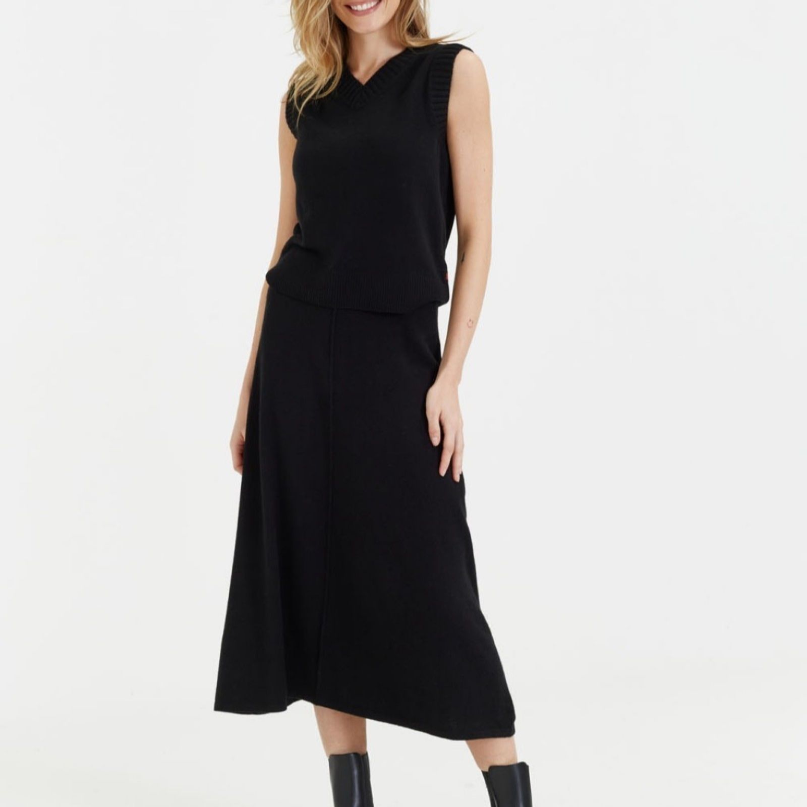 Chinti & Parker Wool Cashmere Blend Knitted Midi Skirt w/Stretch Waist