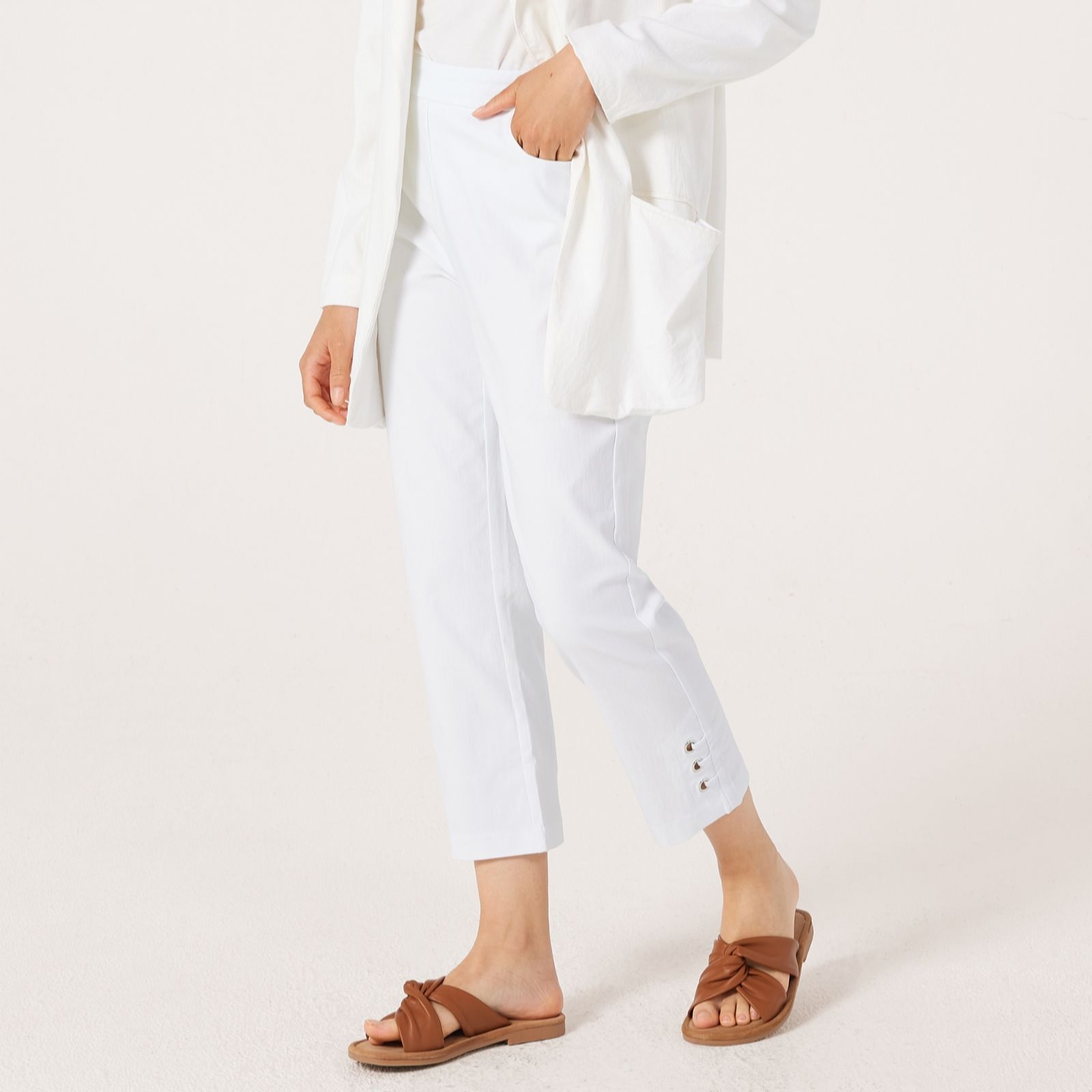 Malissa J Eyelet Detail Capri Trousers