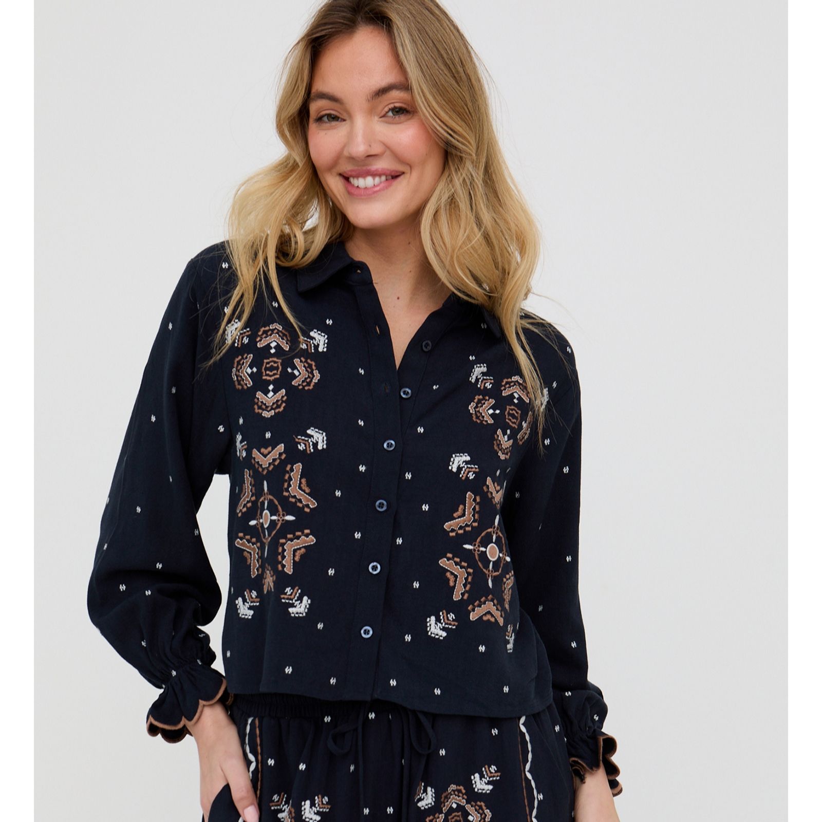 Raffya Penny Boxy Embroidered Shirt