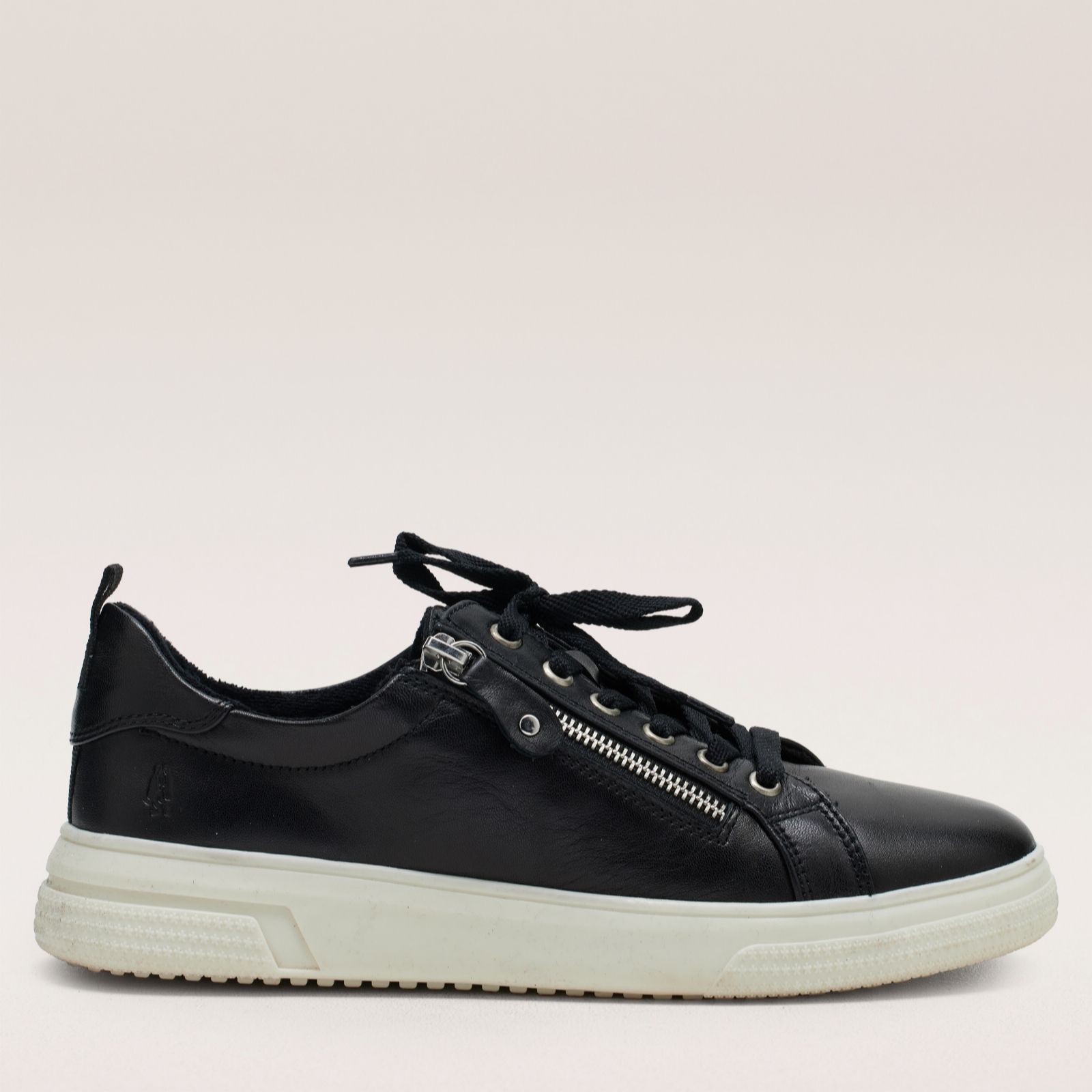 Outlet Hush Puppies Martha Trainer