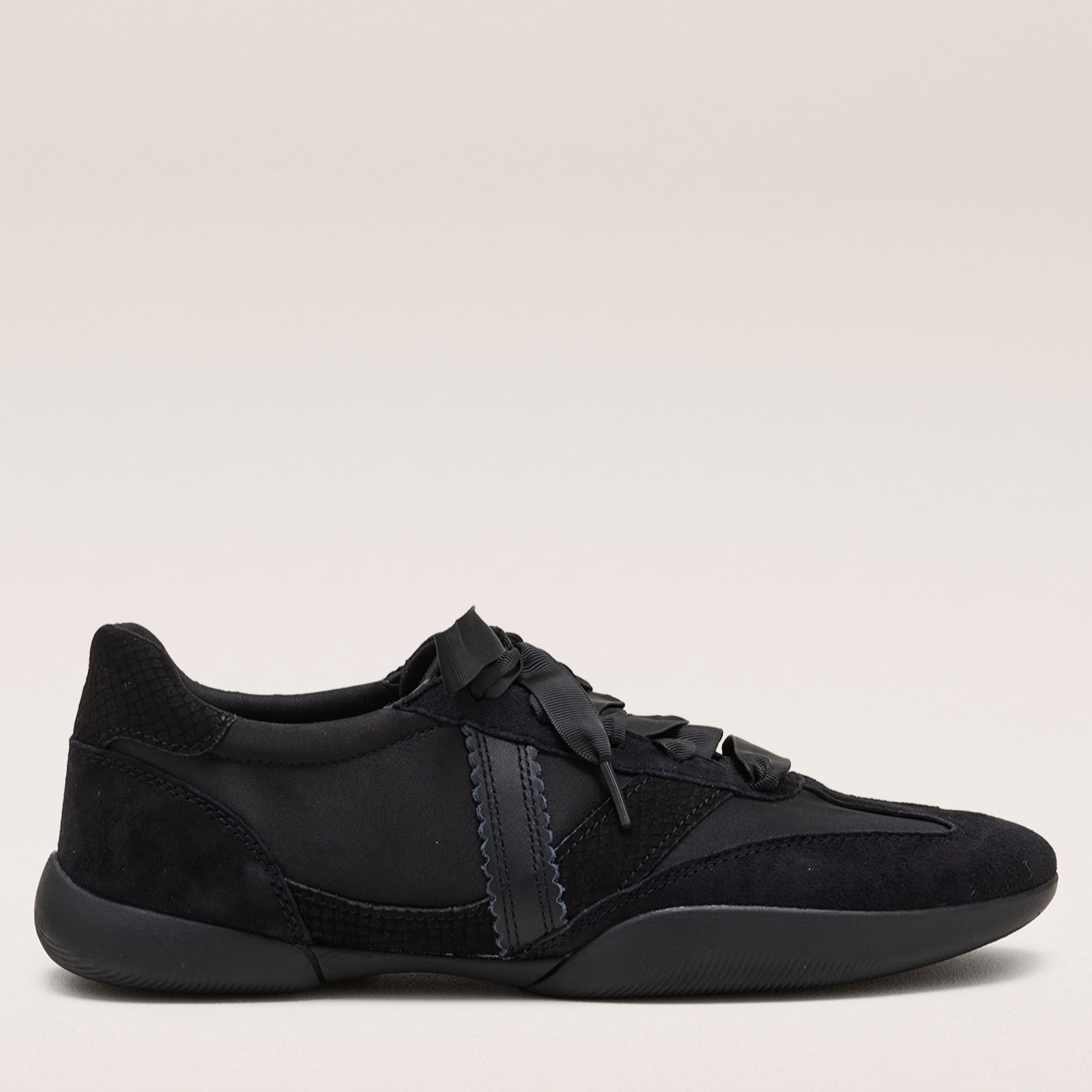 Vionic Arabesque Arabelle Trainer