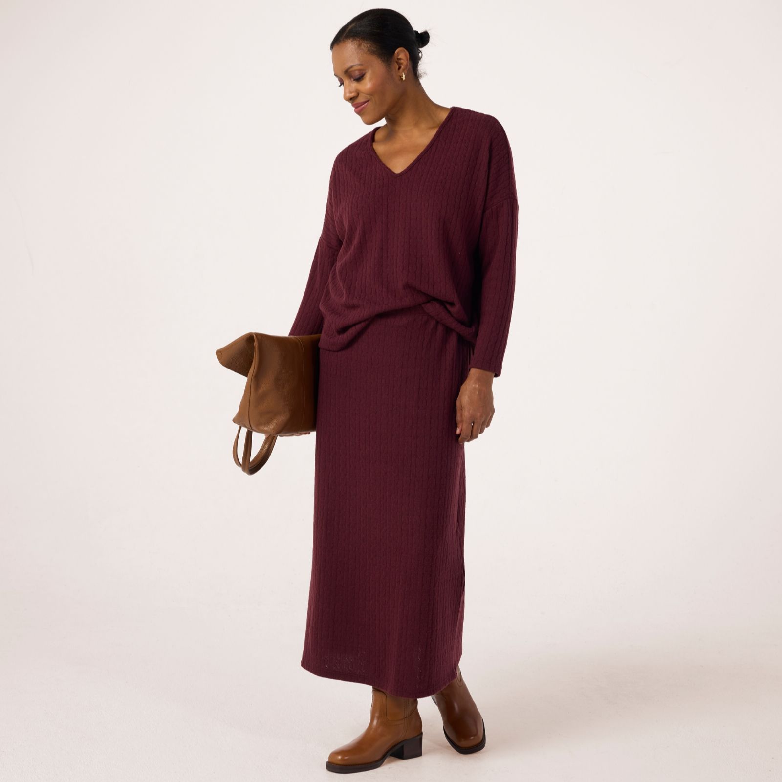 Kim & Co Fine Cable Knit Long Sleeve V-Neck Jumper