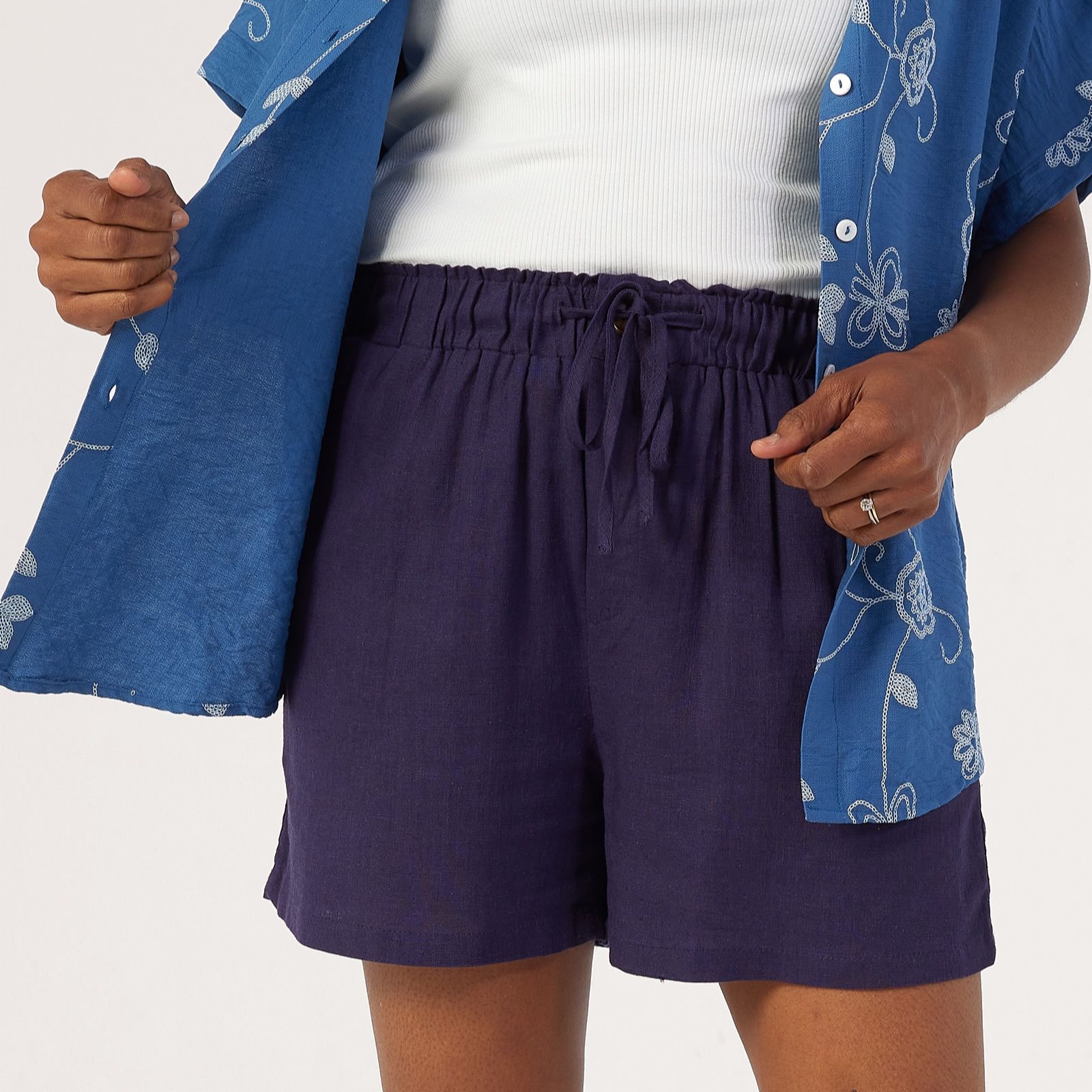 Izabel London Elasticated Waist Linen Blend Shorts