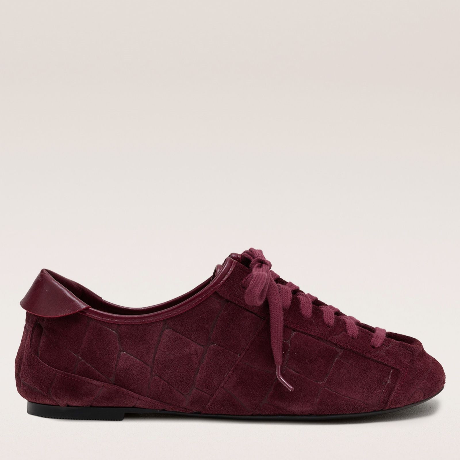 Dansi Lace-Up Trainer