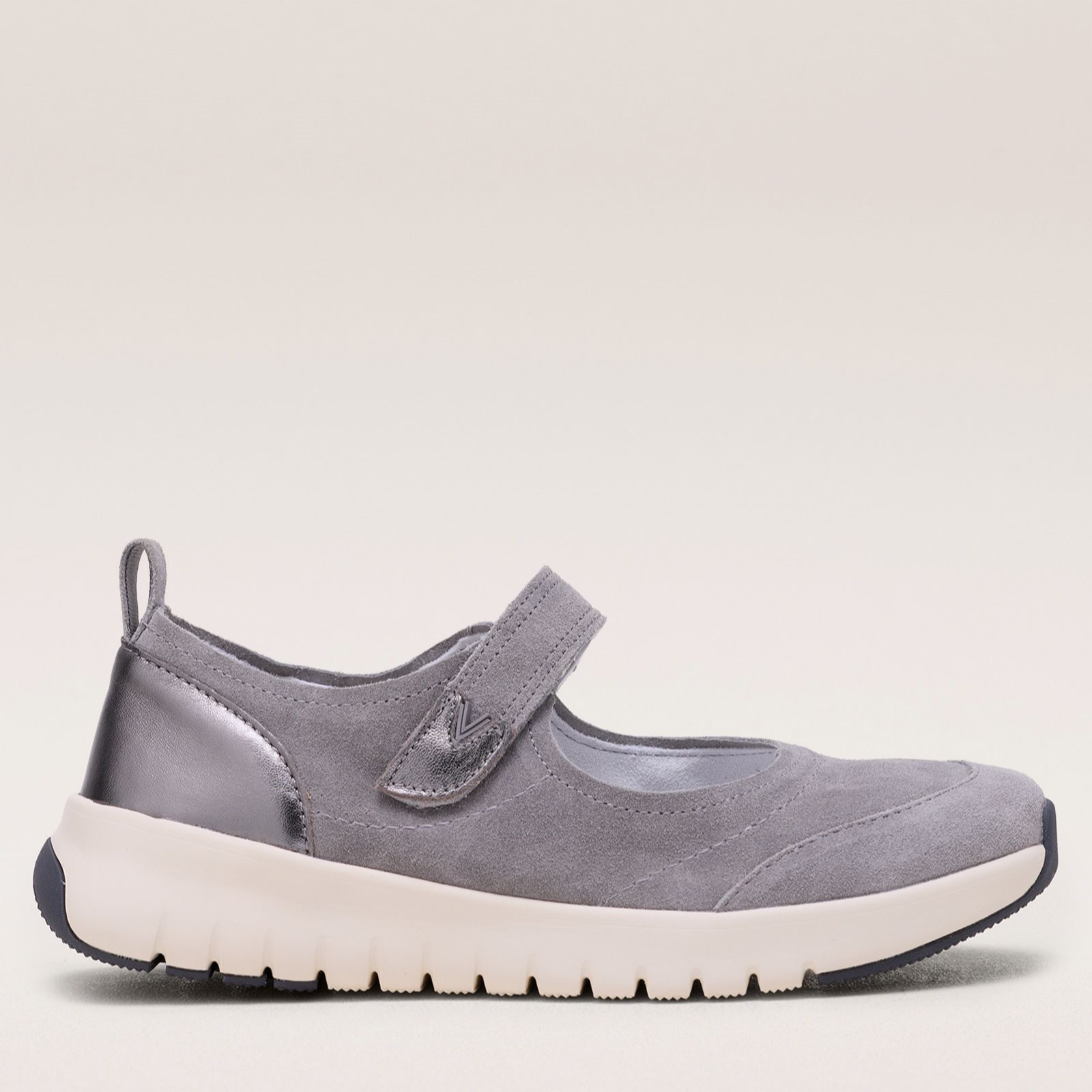 Vionic Journey Uptown Mary Jane Trainer