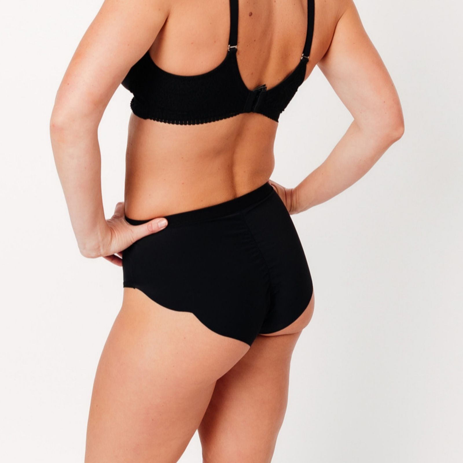 Susie Sporty Hip Hugger Leakproof Absorbent Knickers, Why Mums Don't Jump