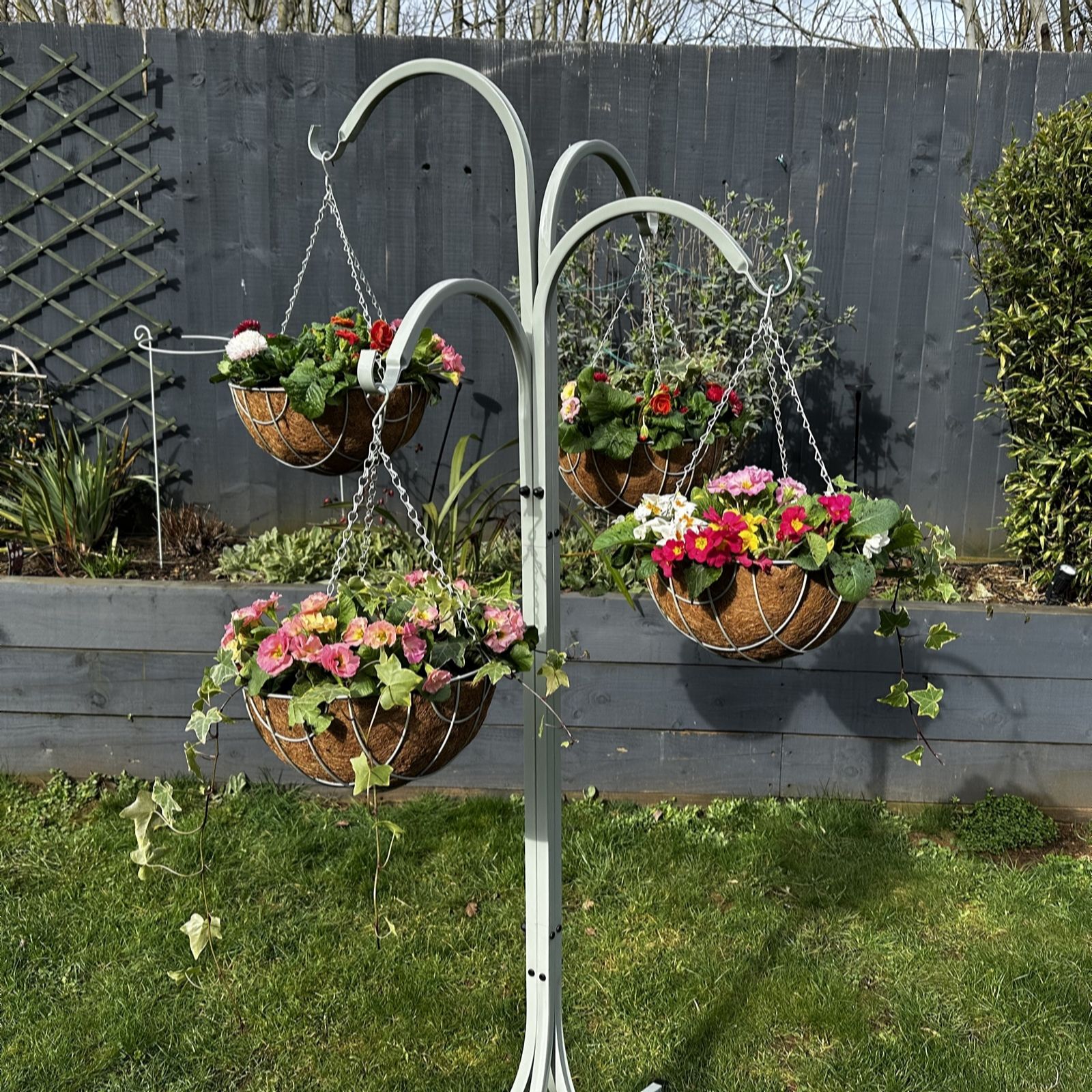 Grumpy Gardener Hanging Basket Stand & 4 x  Hanging Baskets