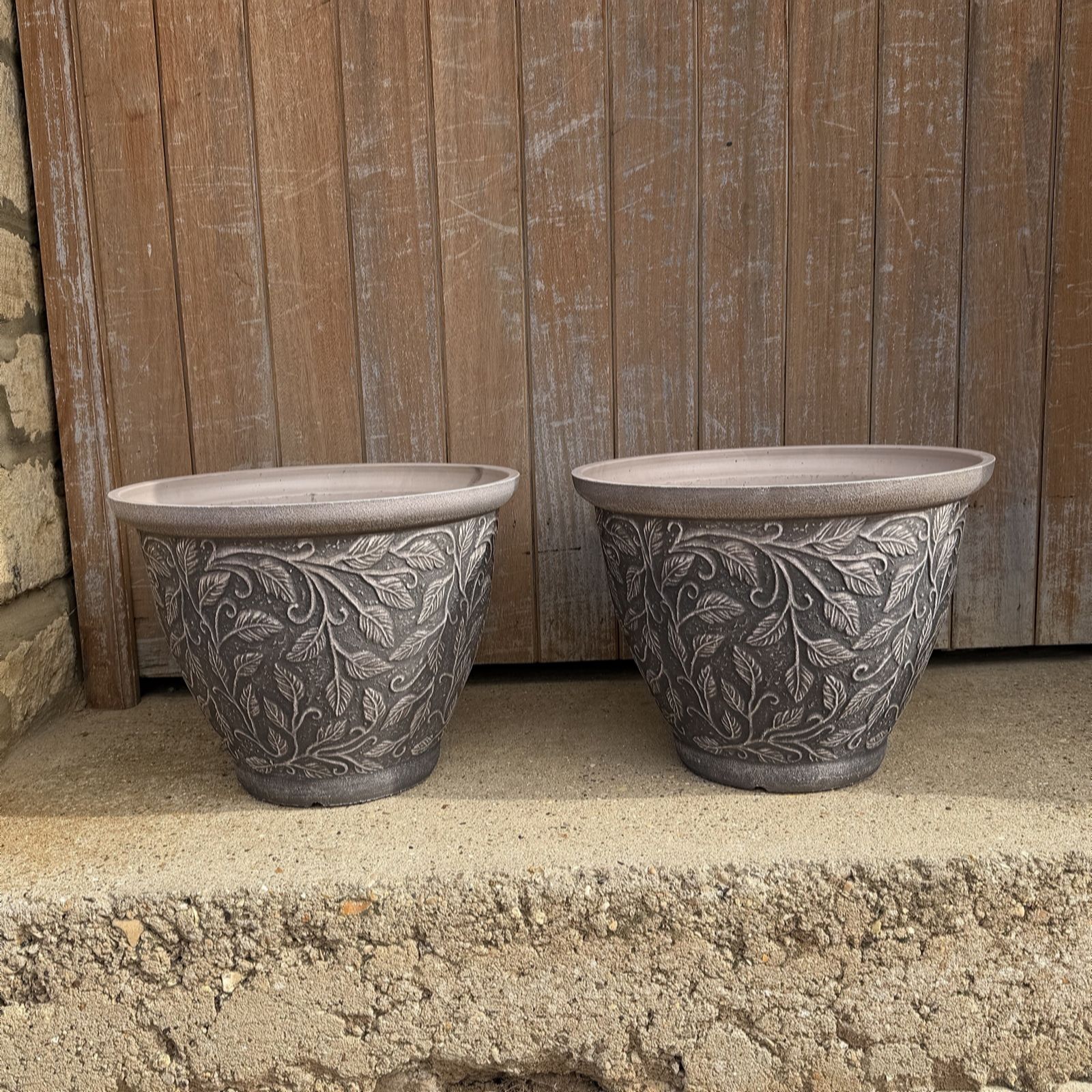 Plants2Garden Set of 2 41cm Large Addington Bell Planter