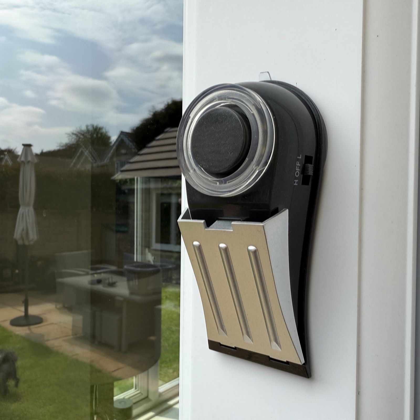 Outlet SFIXX Door & Window Stop Alarm with Light Pack of 2