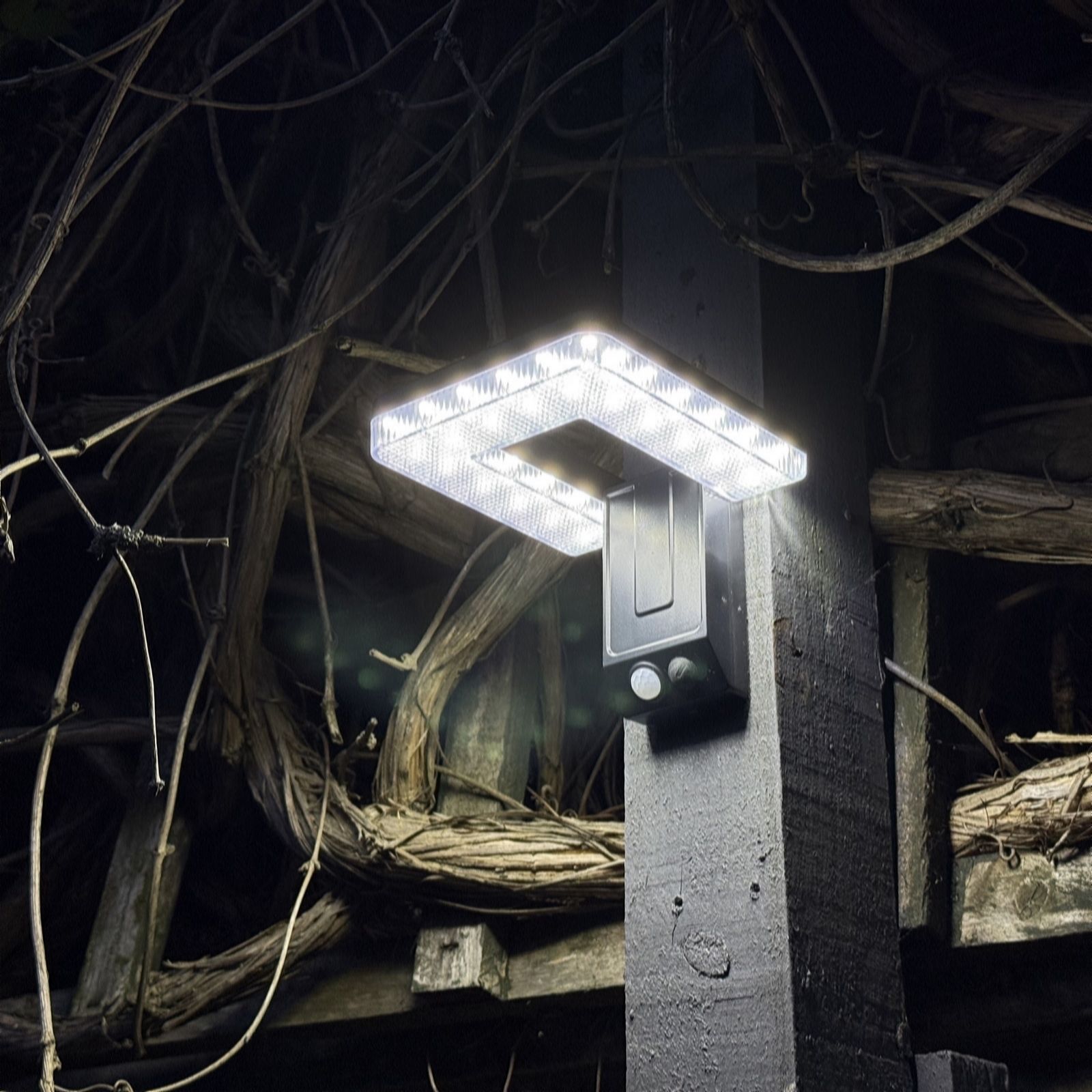 Outlet SFIXX Pack of 2 PIR Solar Wall Light / Foldable