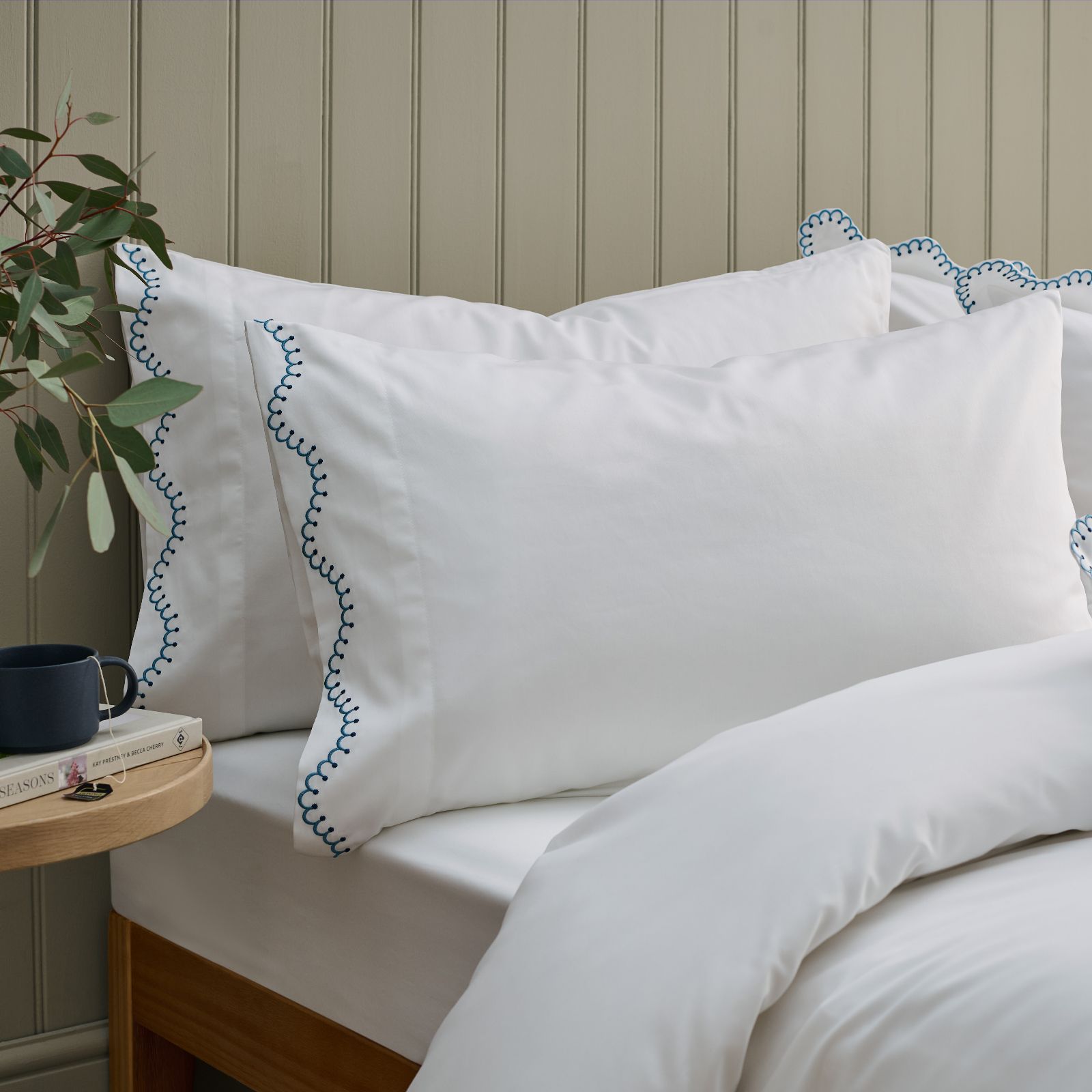 Christy Lucerne Scallop Edge Set of 2 Pillowcases
