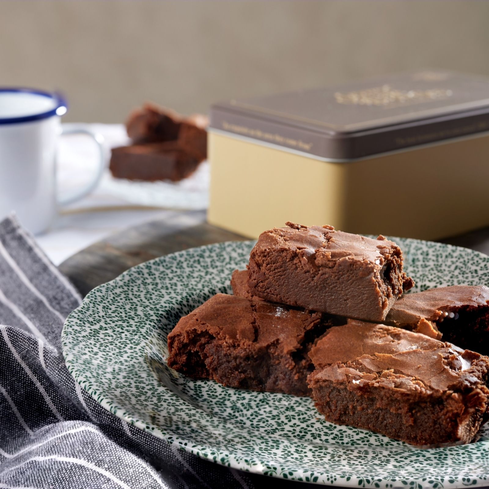 Gower Cottage Set of 12 Winter Flavour Brownies with Tin