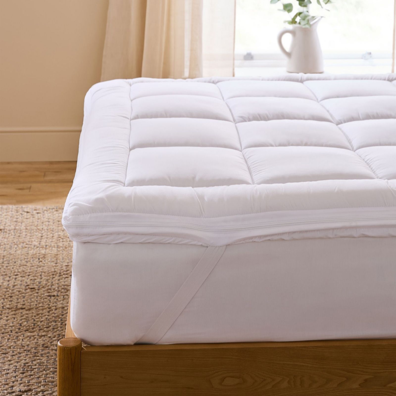 The Fine Bedding Company Dual Layer Topper