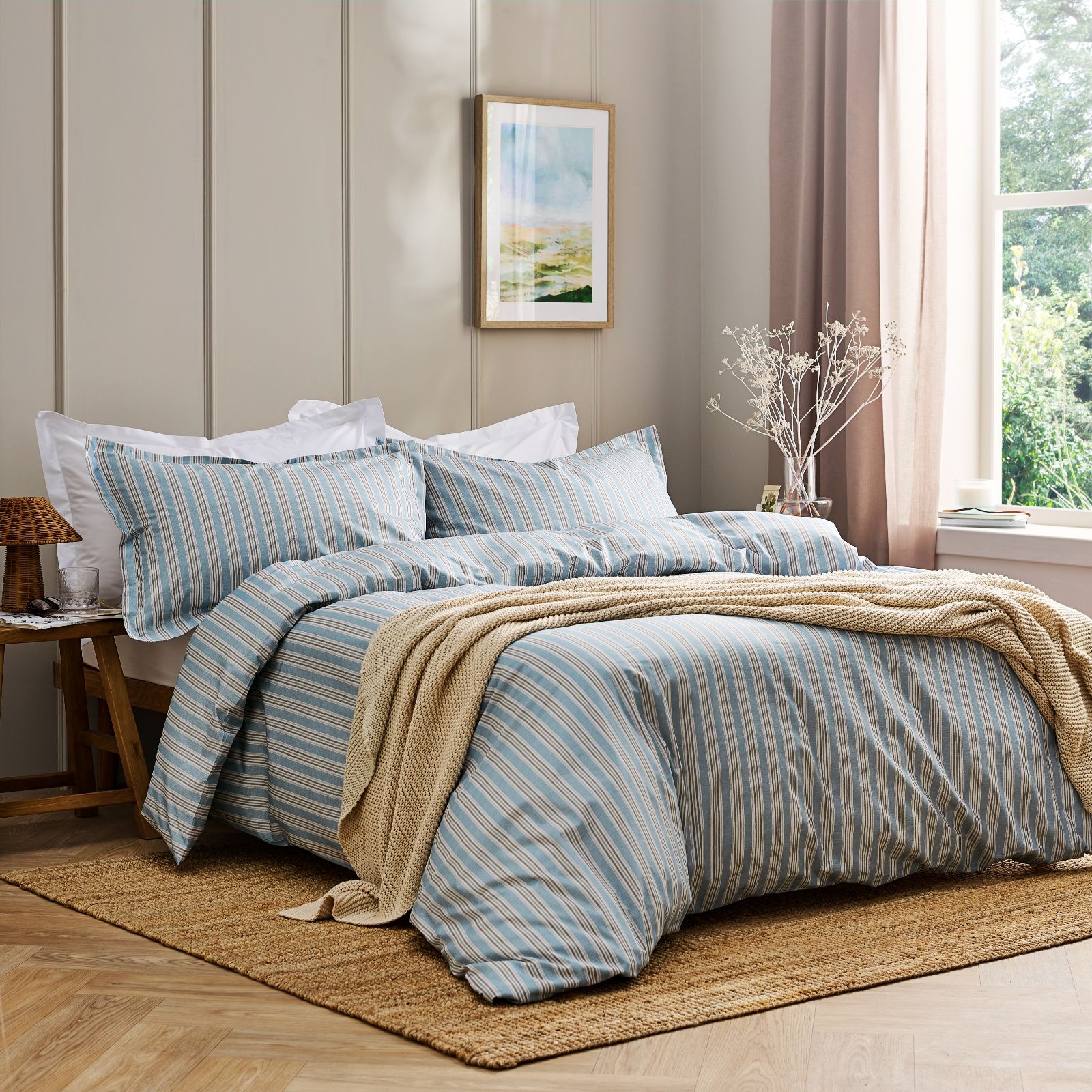 Christy Calder Stripe 3 Piece Duvet Set