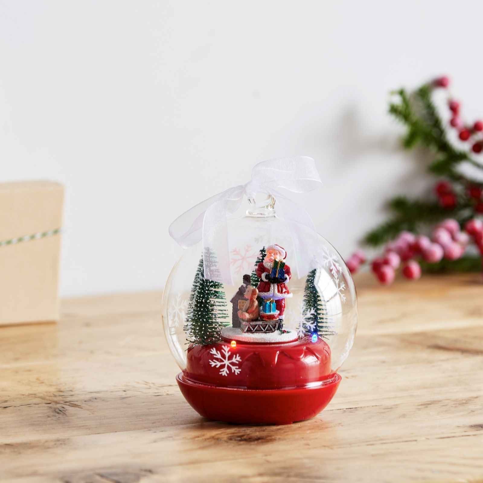 Outlet Santa Express Rotating Christmas Scene in Bauble