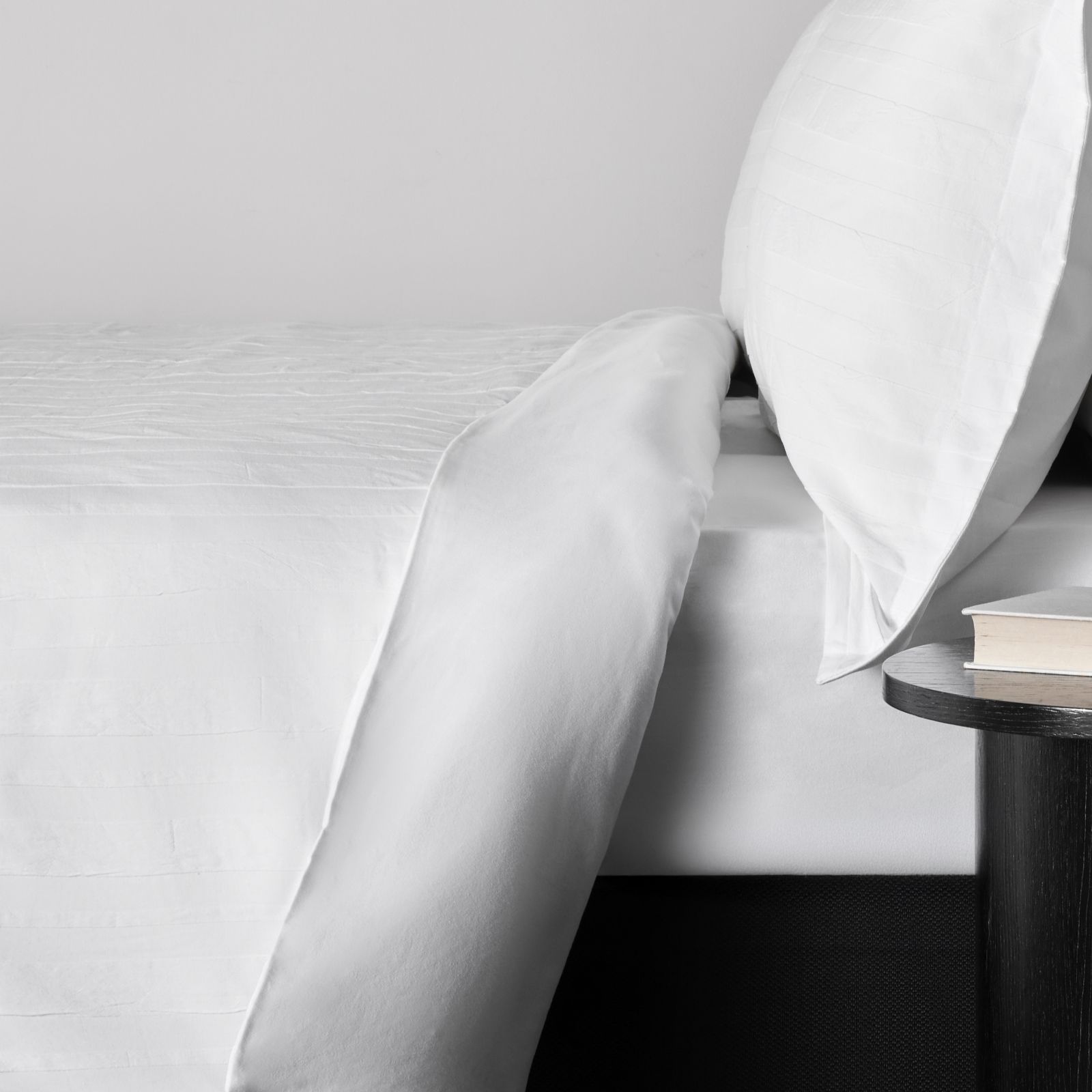 K by Kelly Hoppen 100% Cotton Striped Matelasse Duvet Cover