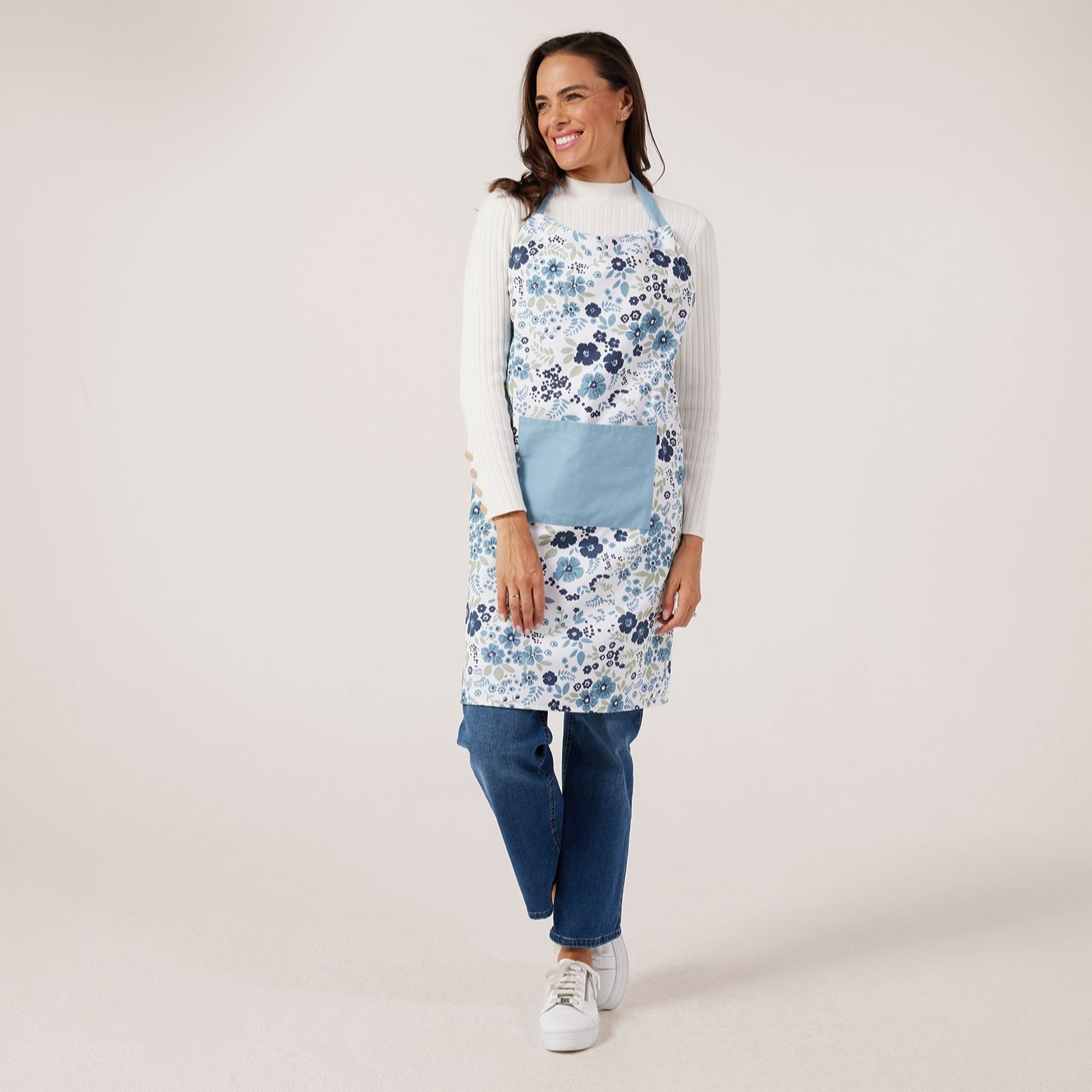 Sara by Sara Davies Floral Apron with Pocket