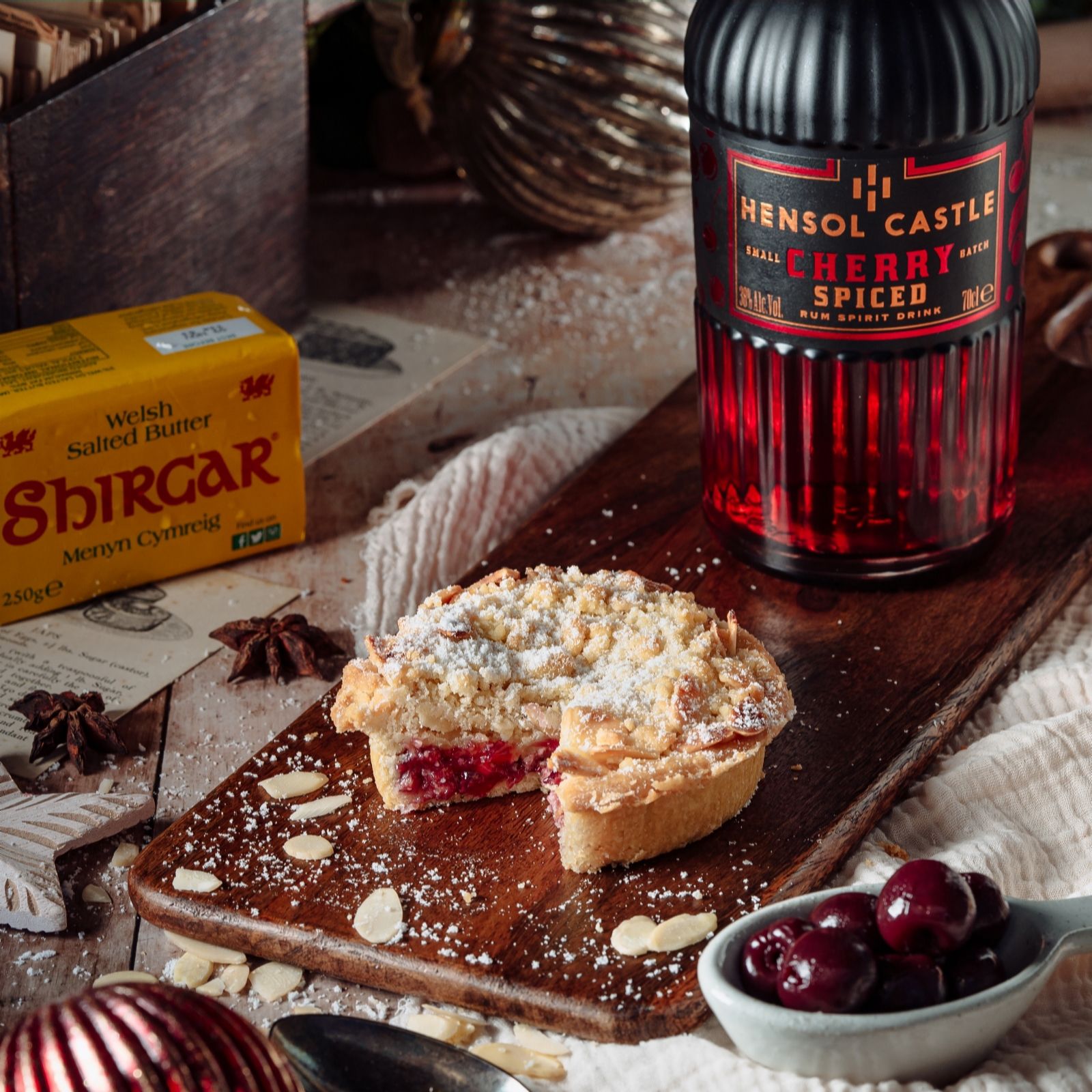 Wilfred's Pies Set of 6 Cherry Rum Crumble Tarts