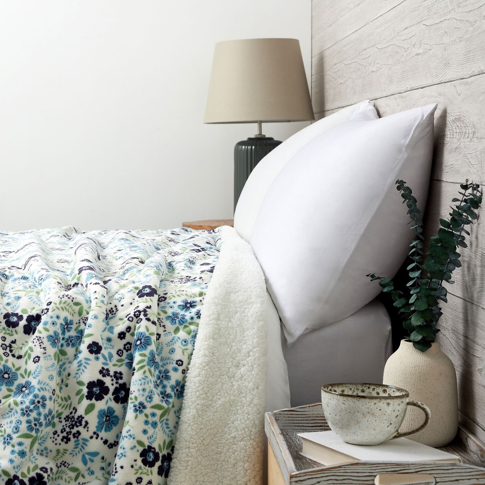 Sara by Sara Davies Velvet Touch Throw with Sherpa Reverse