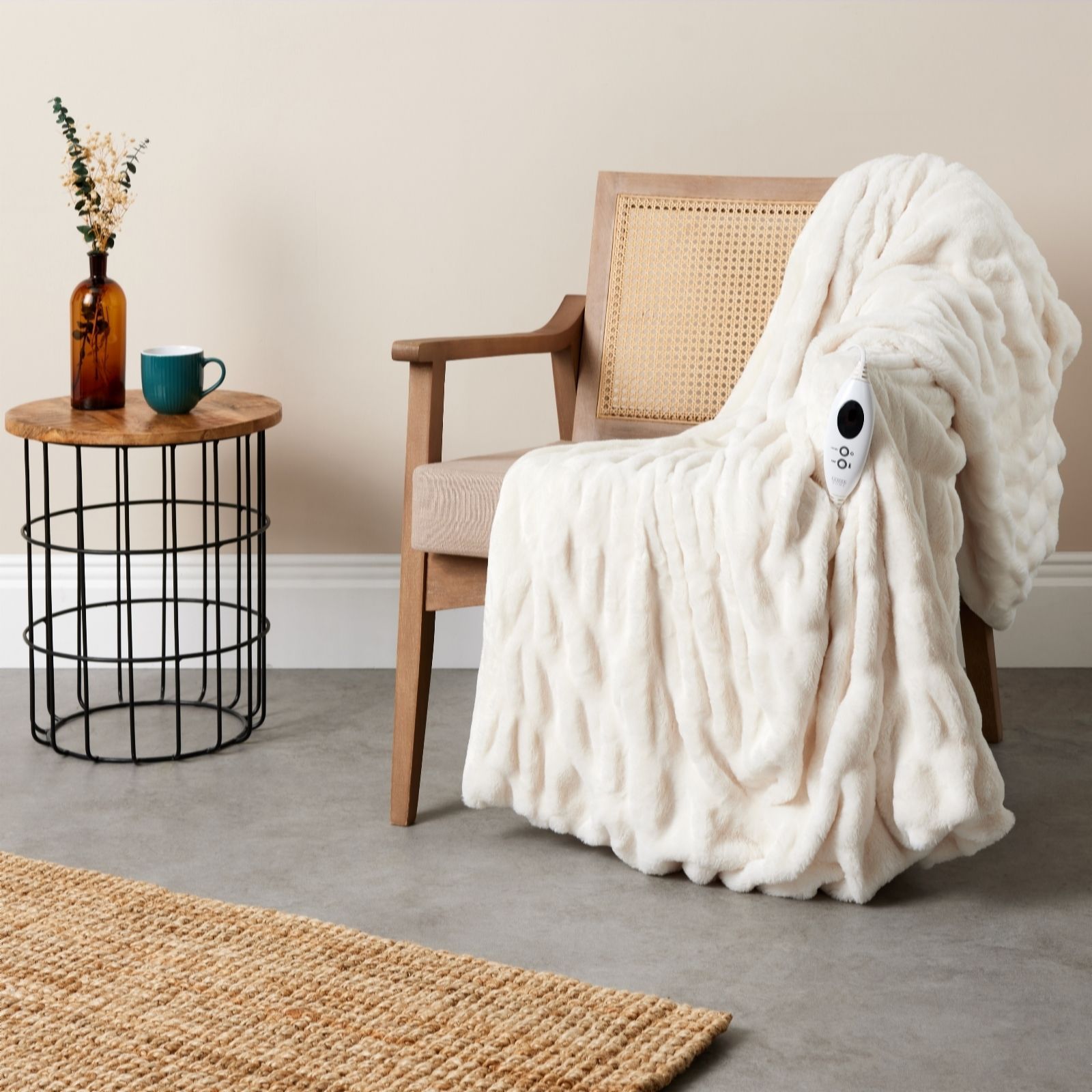 Outlet Cozee Home Luxury Ruched Faux Fur & Velvetsoft Heated Throw