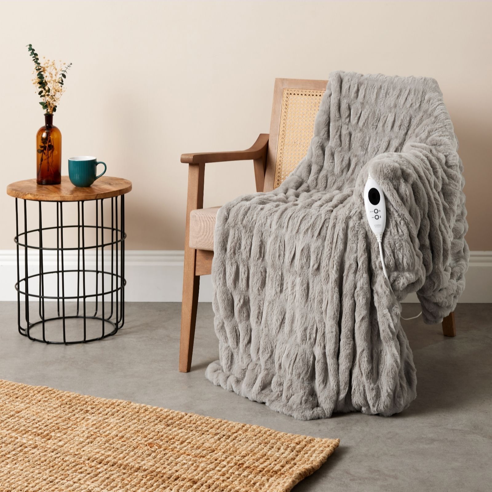 Outlet Cozee Home Luxury Ruched Faux Fur & Velvetsoft Heated Throw