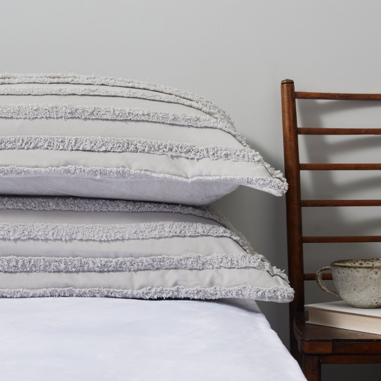 Outlet Cozee Home Tufted Velvetsoft Set of 2 Oxford Pillowcases