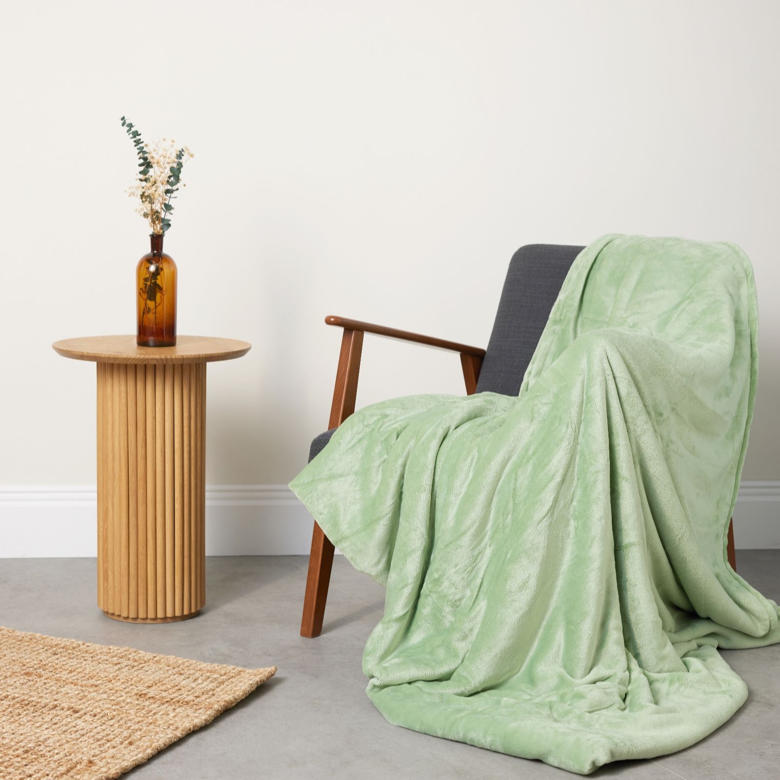 Cozee Home Family Sized Velvetsoft Throw