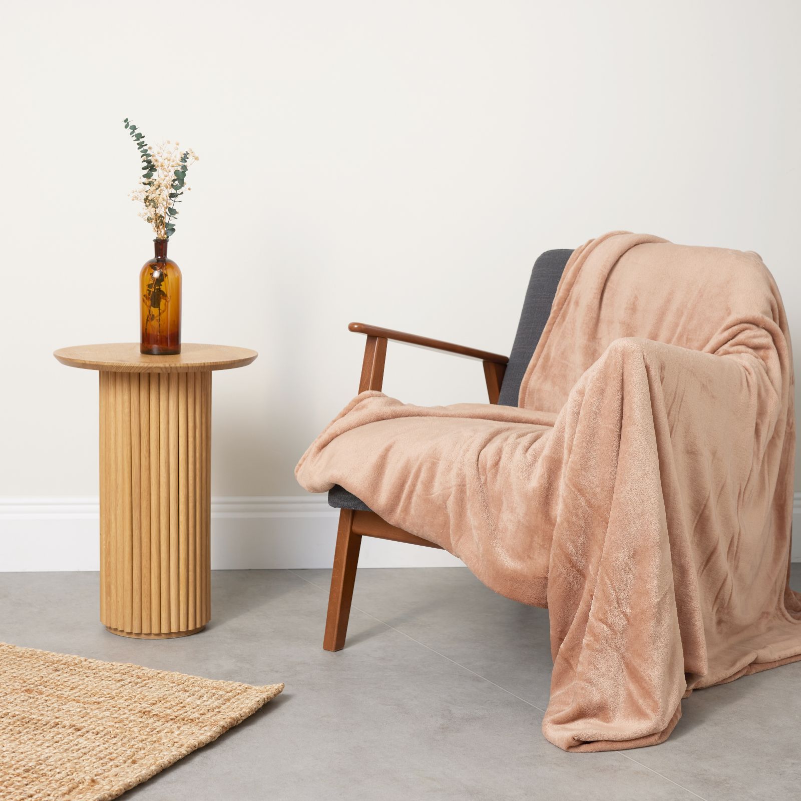 Cozee Home Family Sized Velvetsoft Throw