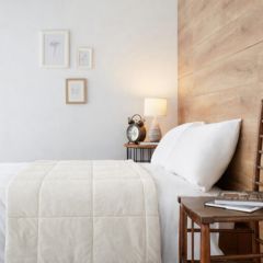 Cozee Home Velvetsoft Filled Throw