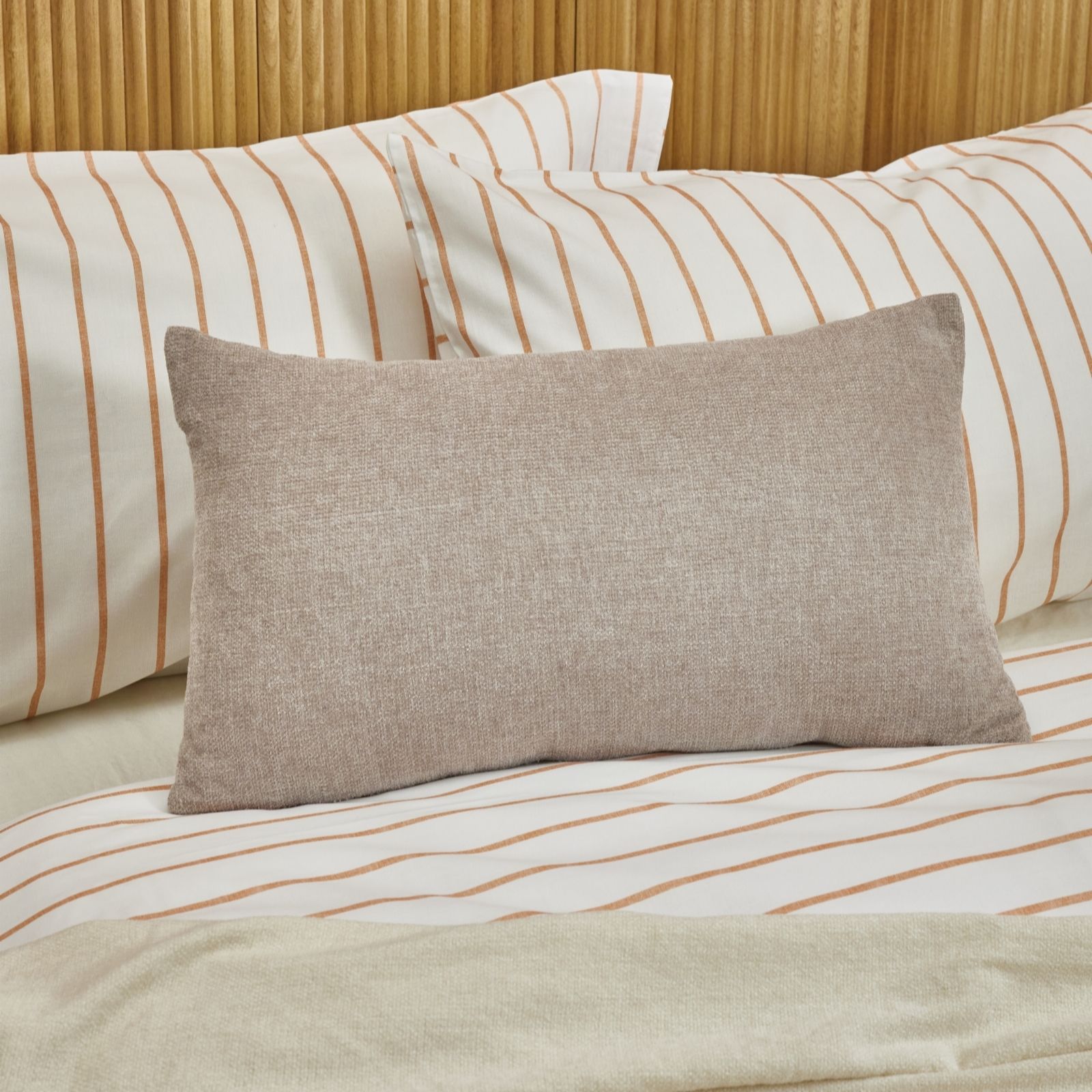 Outlet abode Textured Chenille Rectangle Cushion
