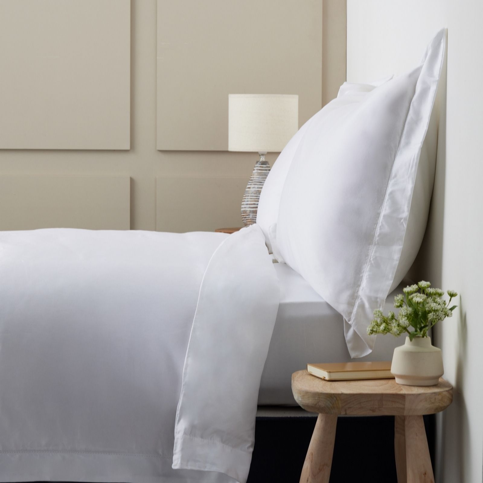 Outlet Northern Nights 400TC Cotton Tencel 4 Piece Stitch Detail